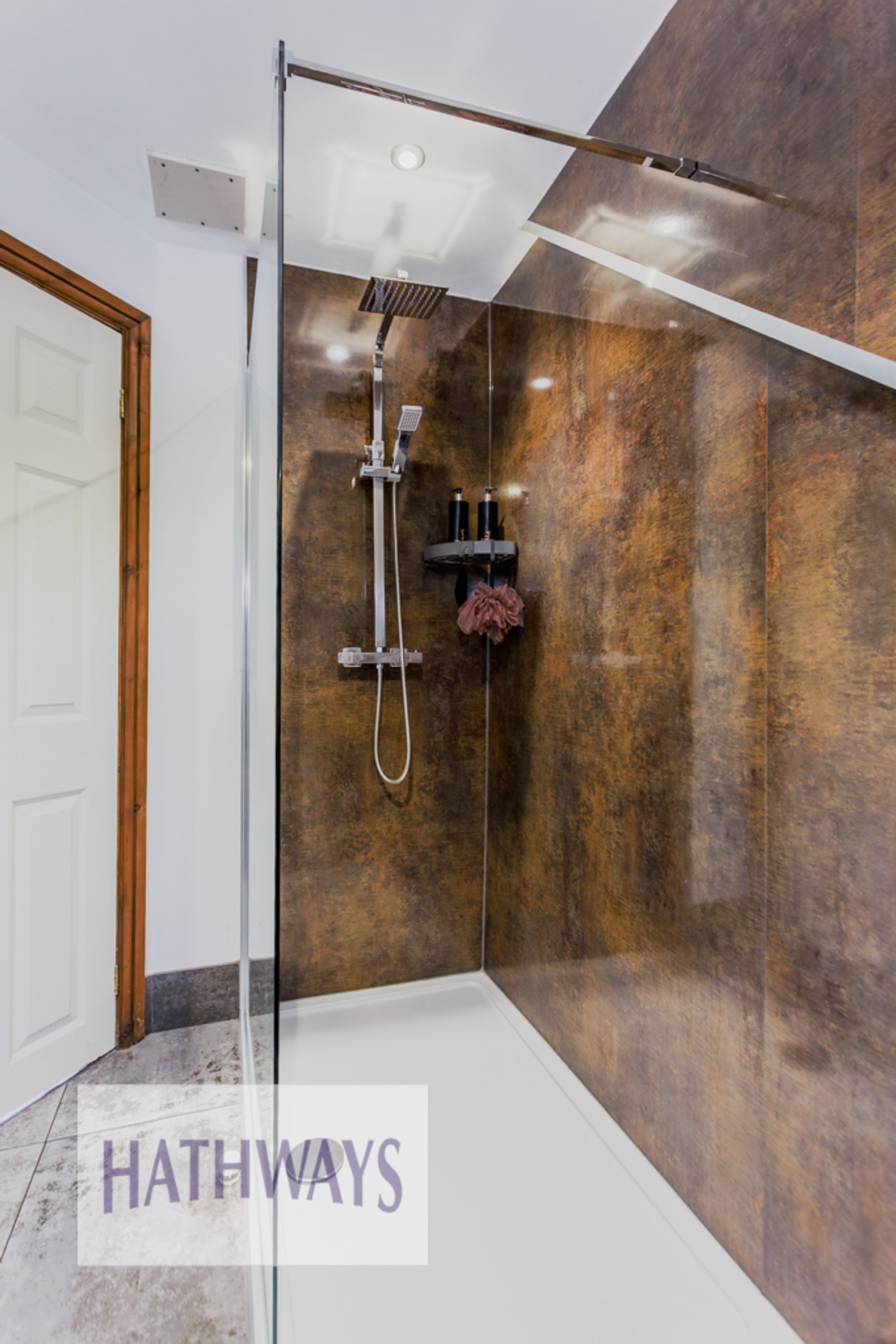 4 bed detached house for sale in Maindee Terrace, Cwmbran  - Property Image 37