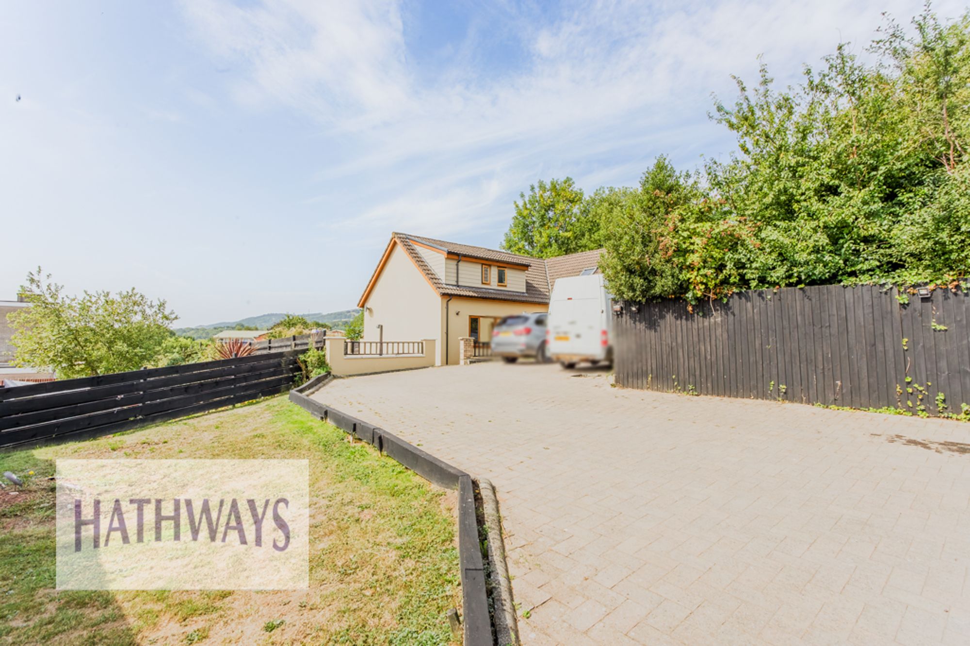 4 bed detached house for sale in Maindee Terrace, Cwmbran  - Property Image 4