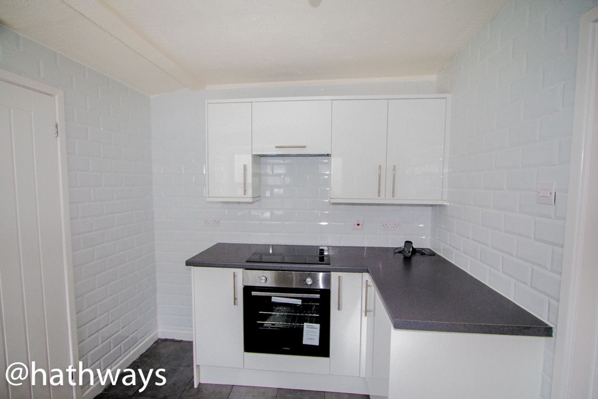 3 bed terraced house to rent in Caefelin Street, Abertillery 4