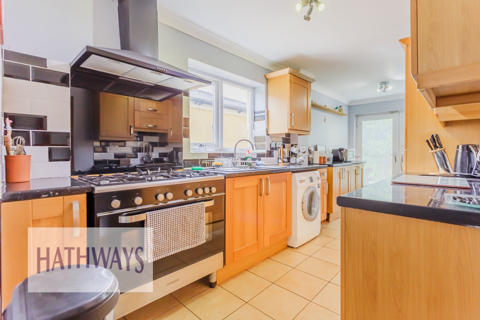 2 bed semi-detached bungalow for sale in Cefn Close, Cwmbran  - Property Image 4