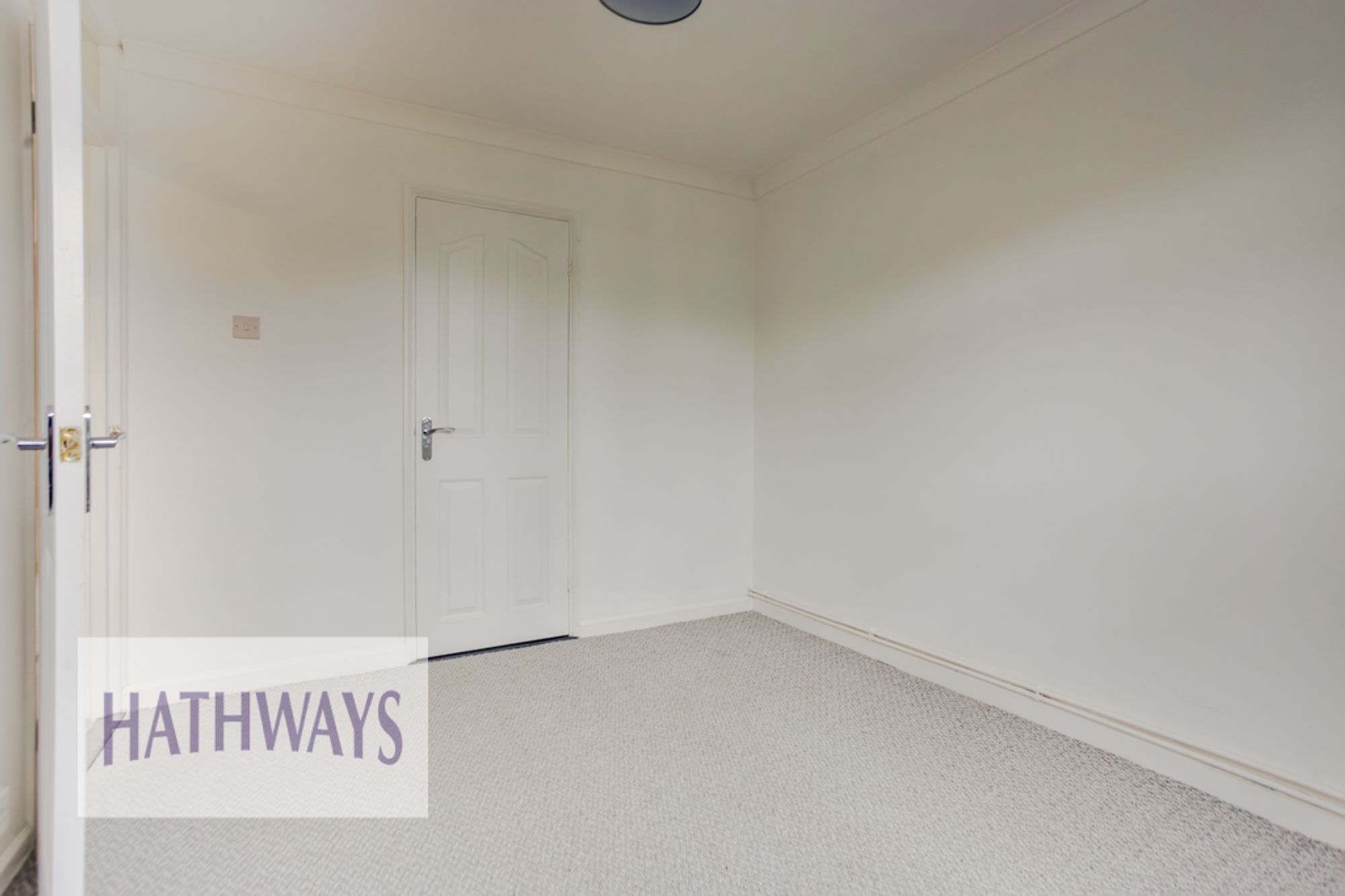 2 bed flat to rent, Cwmbran 16