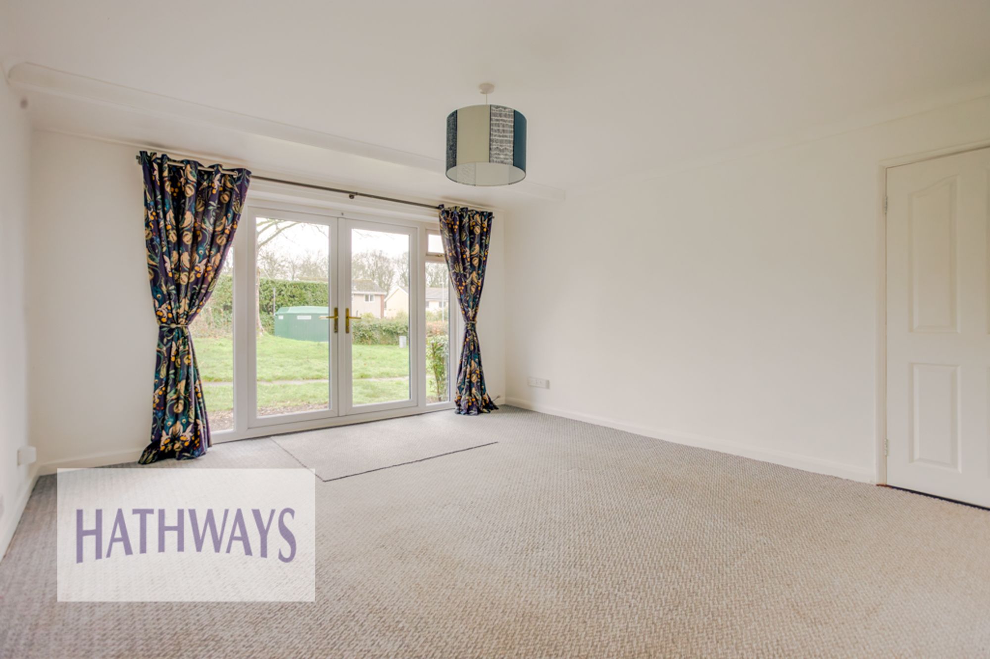 2 bed flat to rent, Cwmbran  - Property Image 8