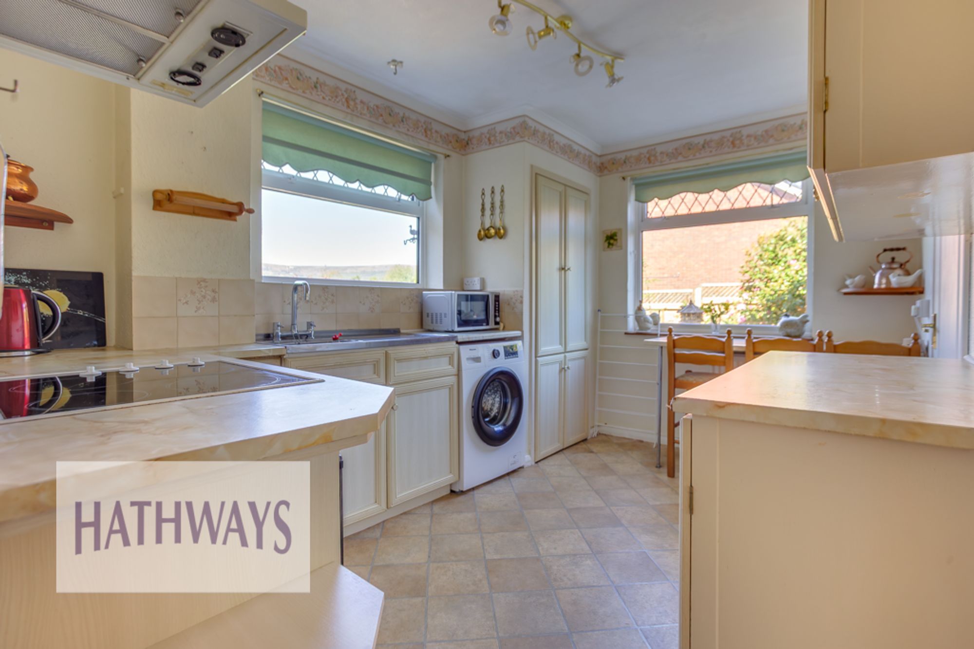 3 bed end of terrace house for sale in Llanyravon Way, Cwmbran 13