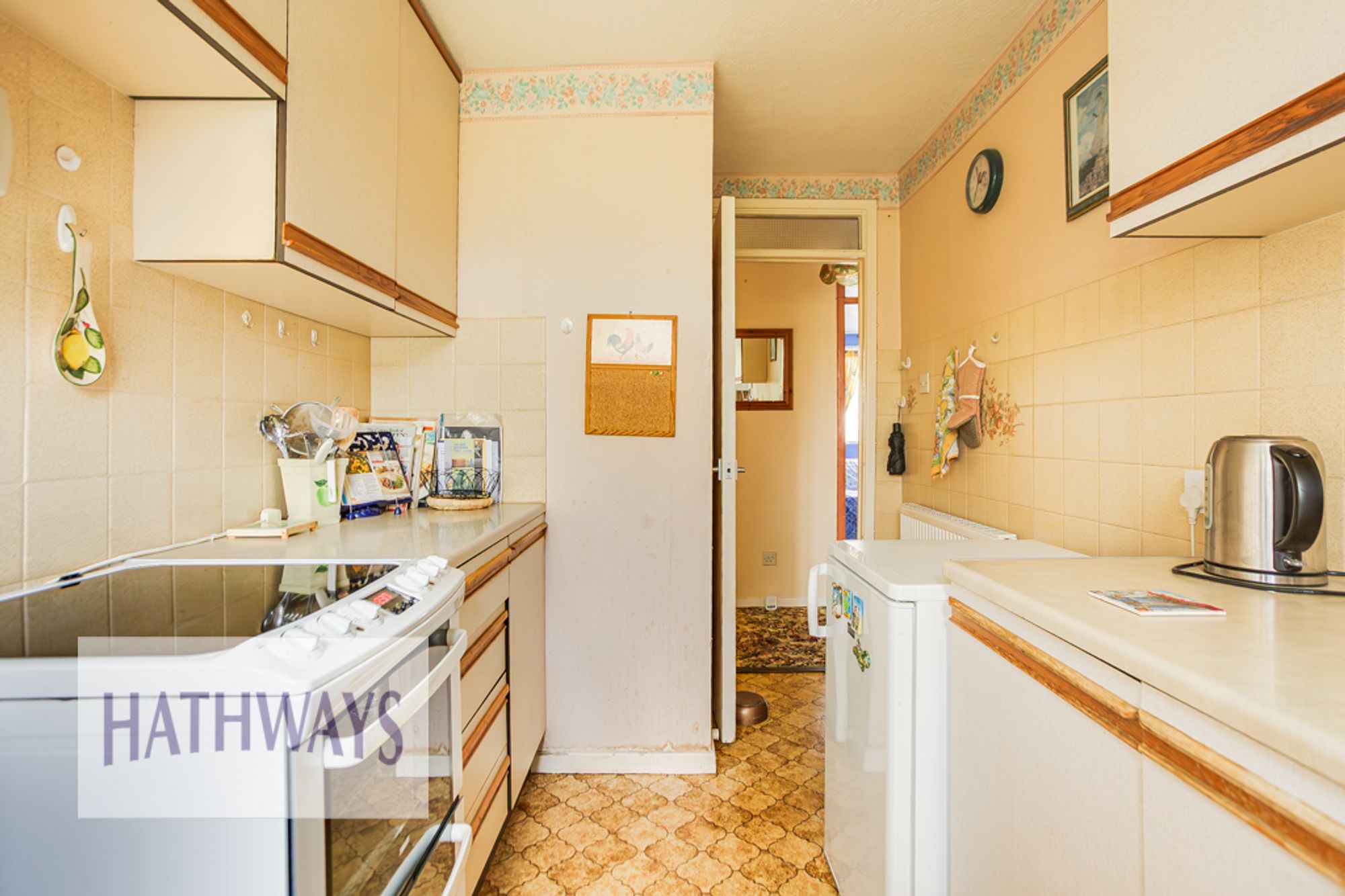 3 bed flat for sale in Monmouth Close, Pontypool  - Property Image 9