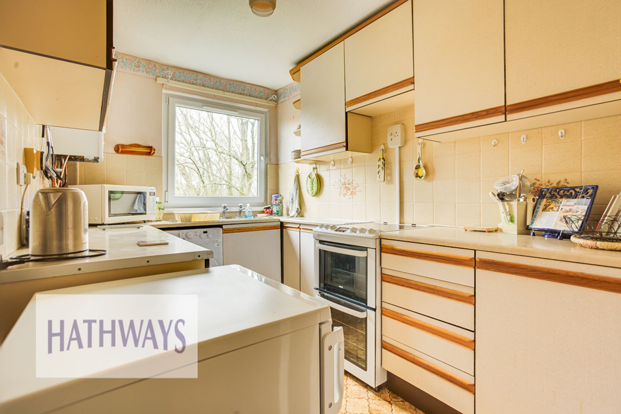 3 bed flat for sale in Monmouth Close, Pontypool  - Property Image 8