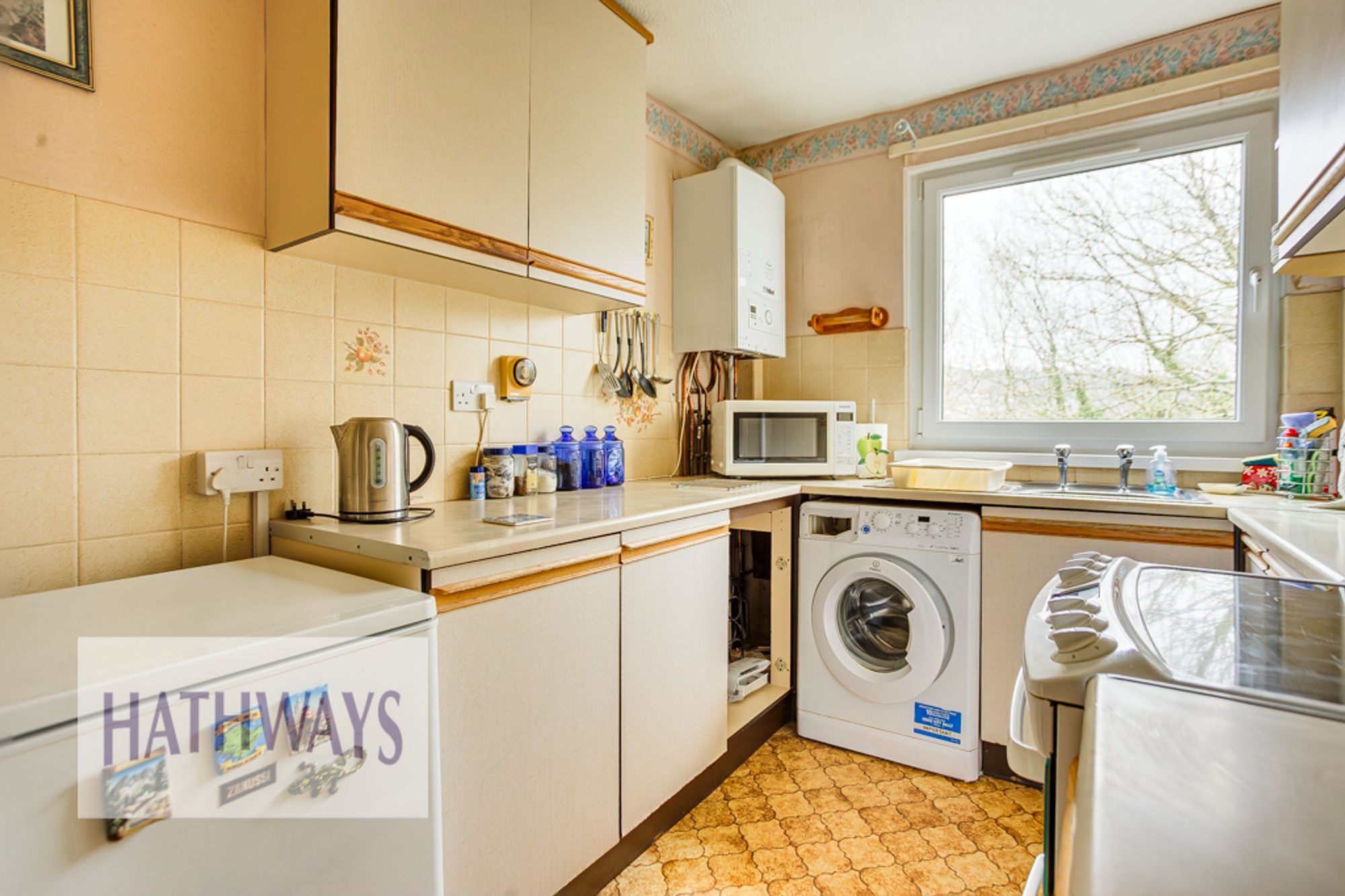 3 bed flat for sale in Monmouth Close, Pontypool  - Property Image 7