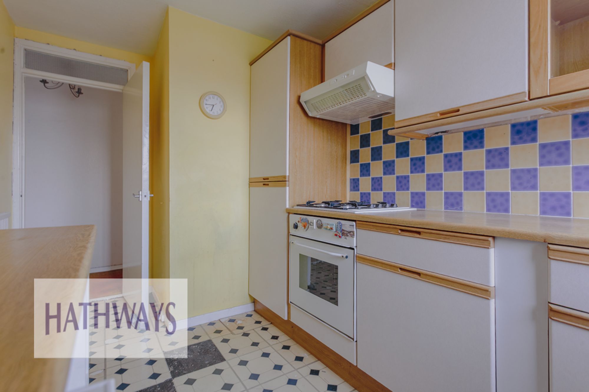 2 bed flat for sale in Monmouth Close, Pontypool  - Property Image 5