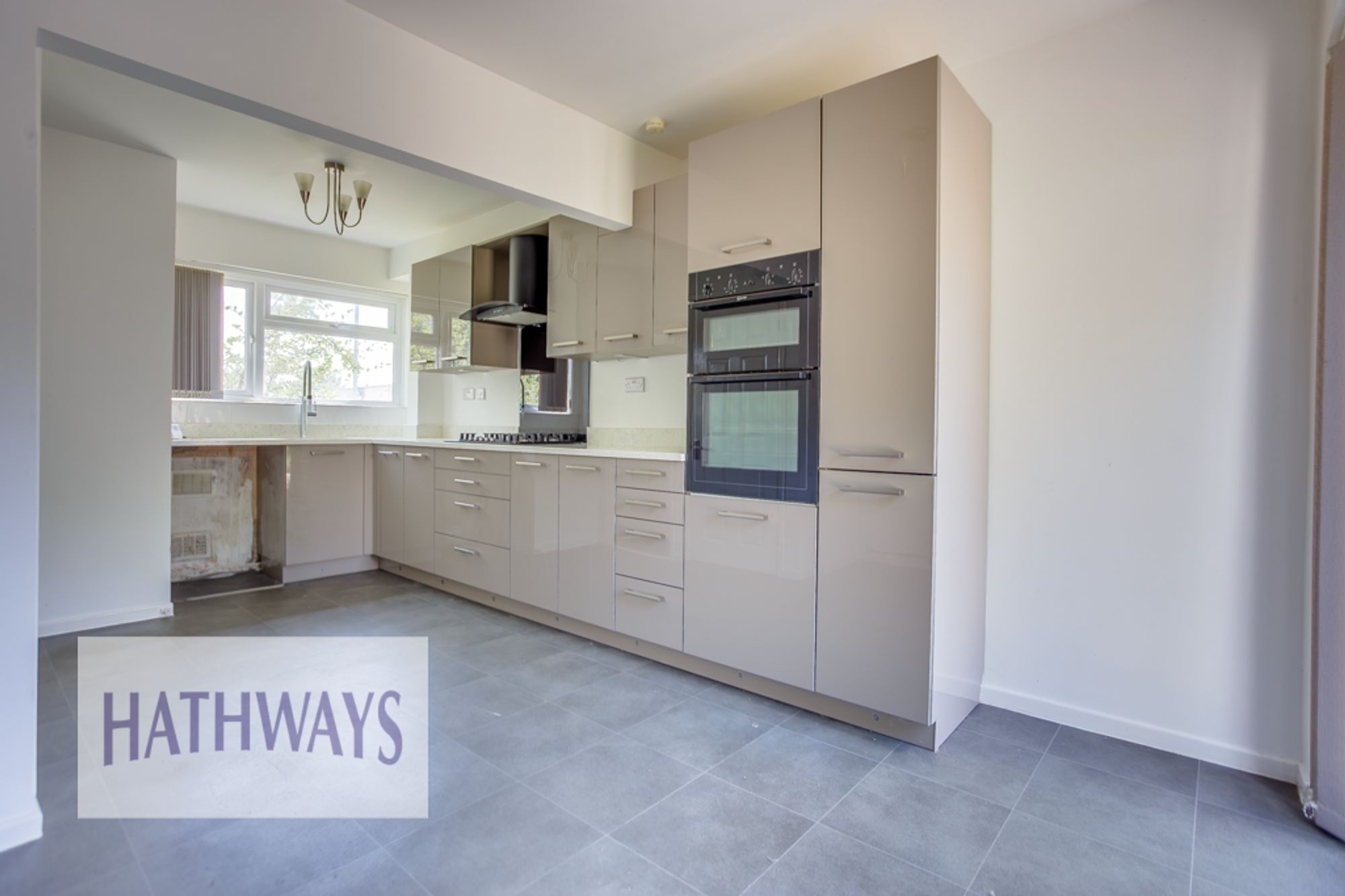 3 bed terraced house for sale in Clyffes, Greenmeadow, NP44  - Property Image 9