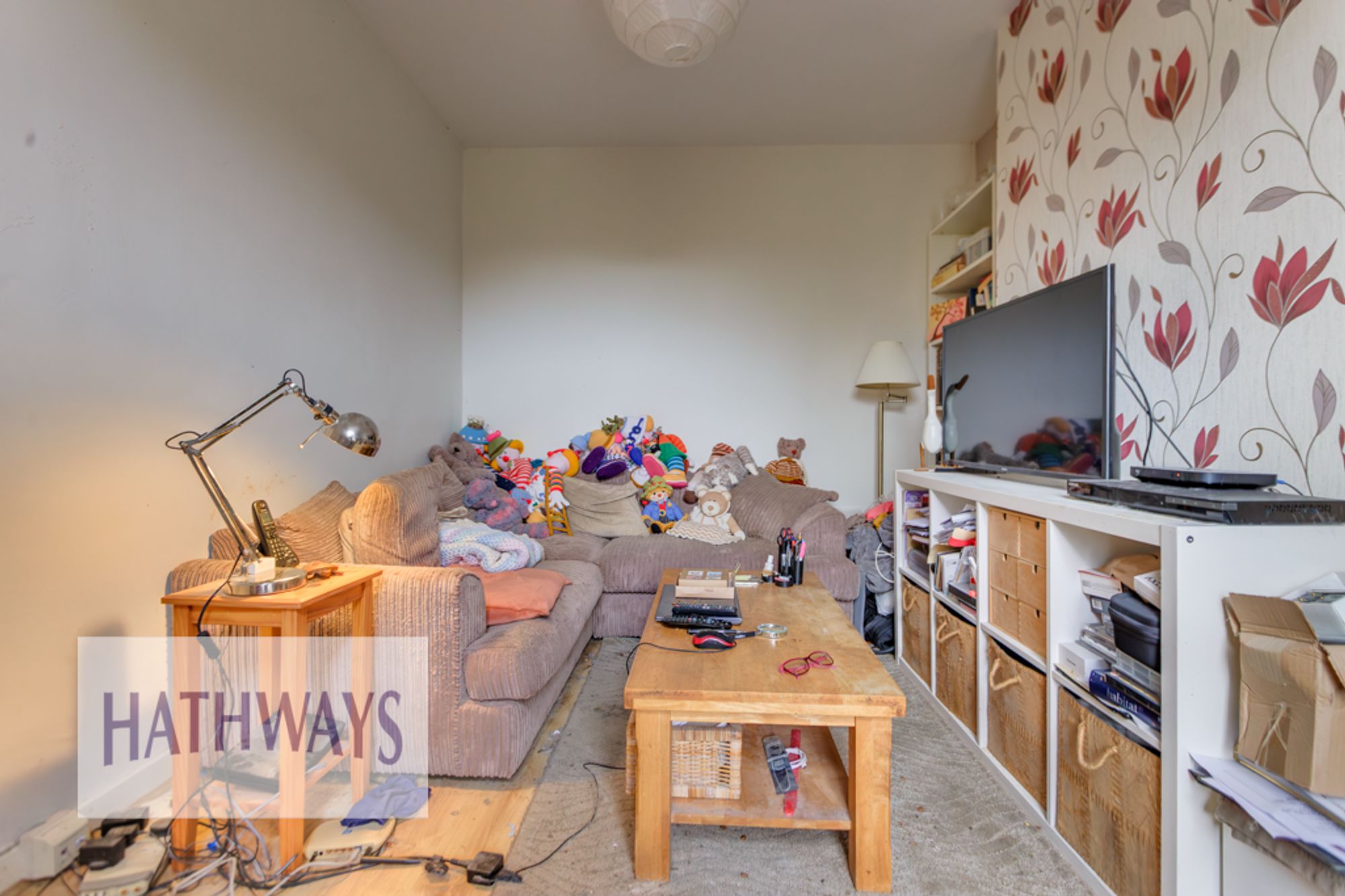 3 bed end of terrace house for sale in Black Path, Pontypool 3