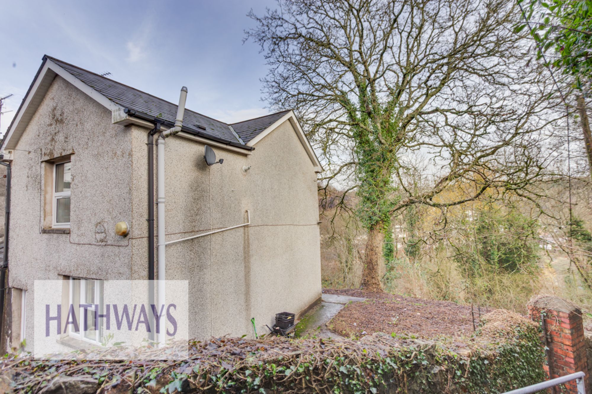 3 bed end of terrace house for sale in Black Path, Pontypool 29