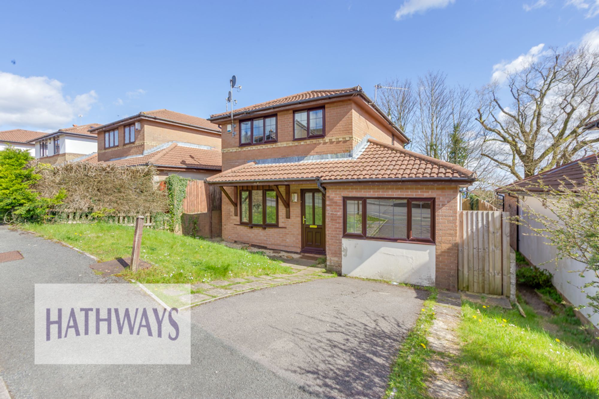 3 bed detached house for sale in Oaklands View, Cwmbran 2