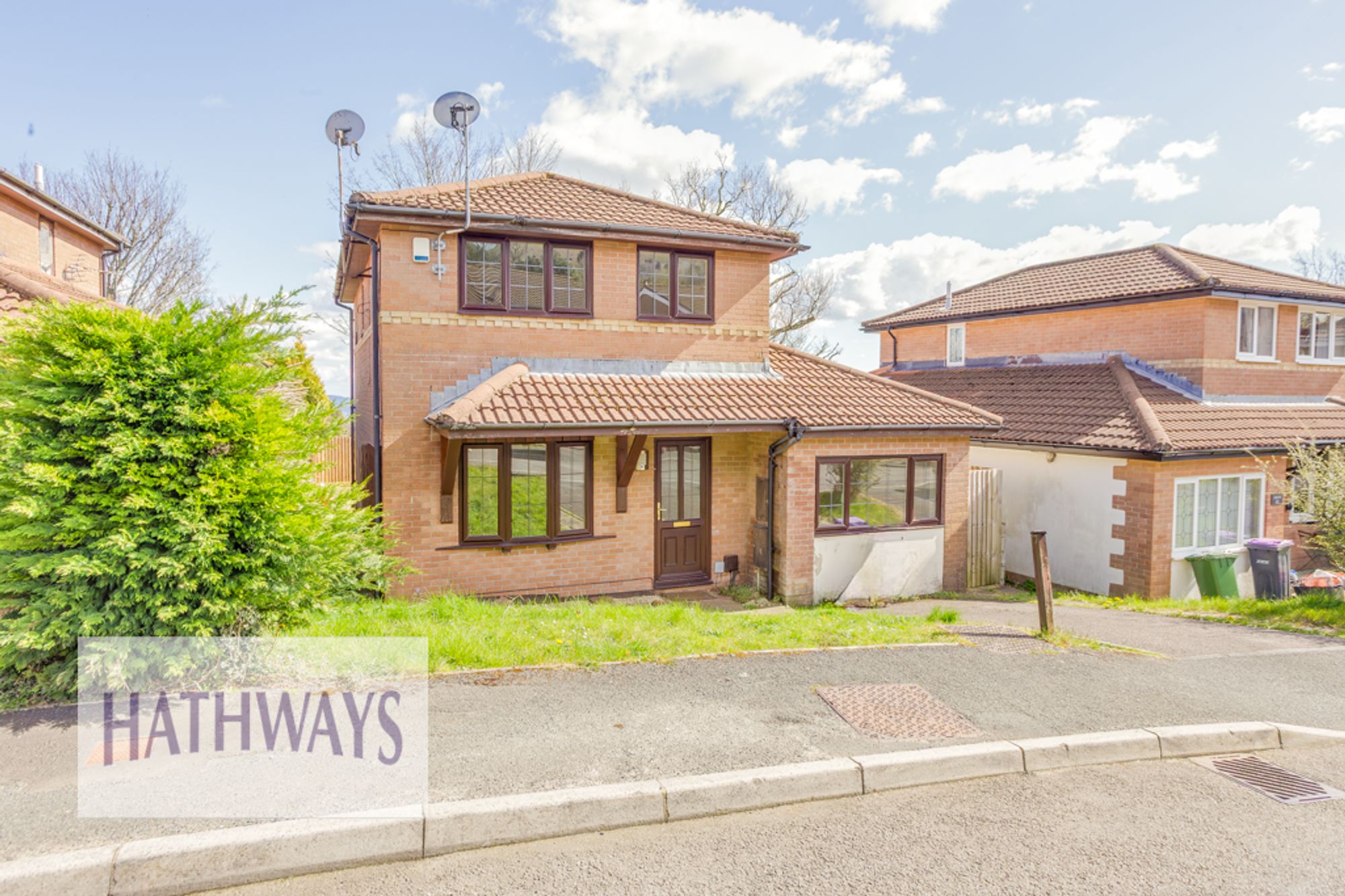 3 bed detached house for sale in Oaklands View, Cwmbran  - Property Image 4