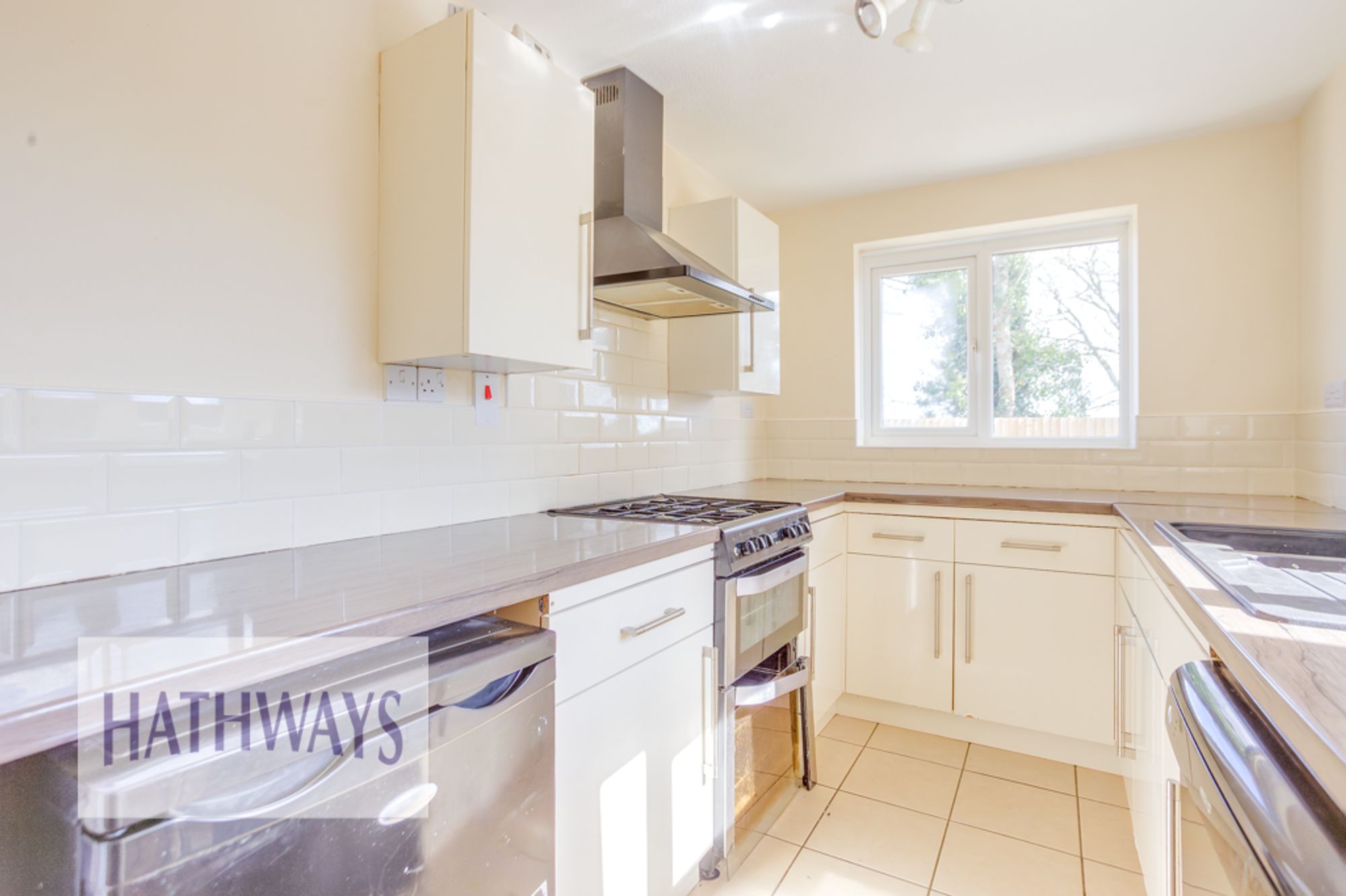 3 bed detached house for sale in Oaklands View, Cwmbran 12