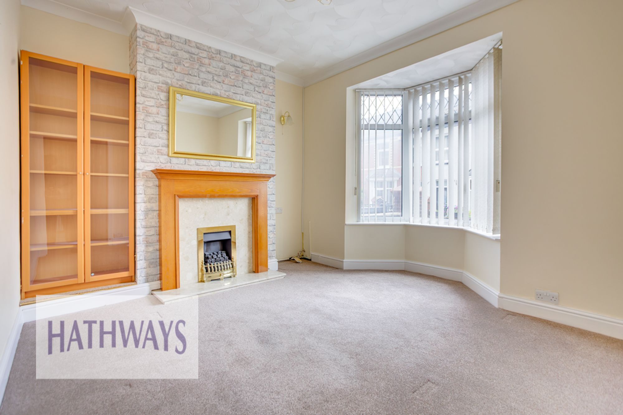 3 bed terraced house to rent in Godfrey Road, Cwmbran 1