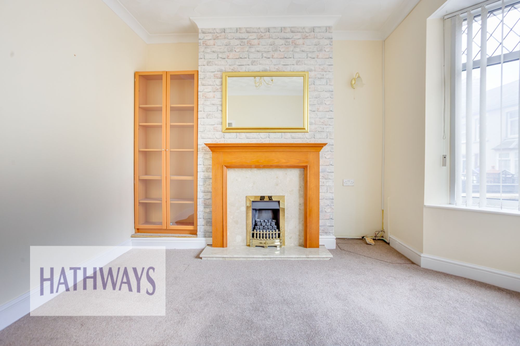 3 bed terraced house to rent in Godfrey Road, Cwmbran 2