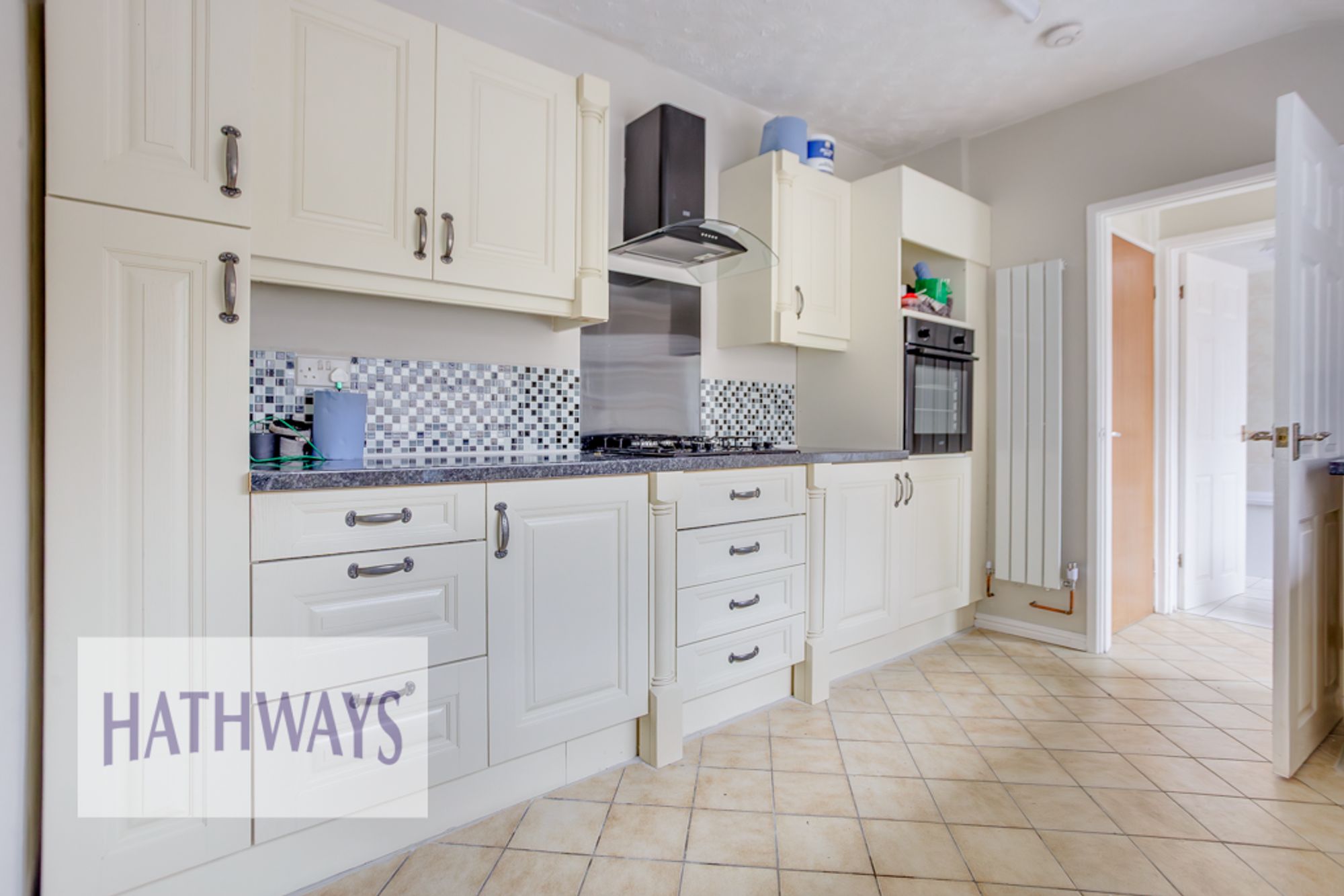 3 bed terraced house to rent in Godfrey Road, Cwmbran 9