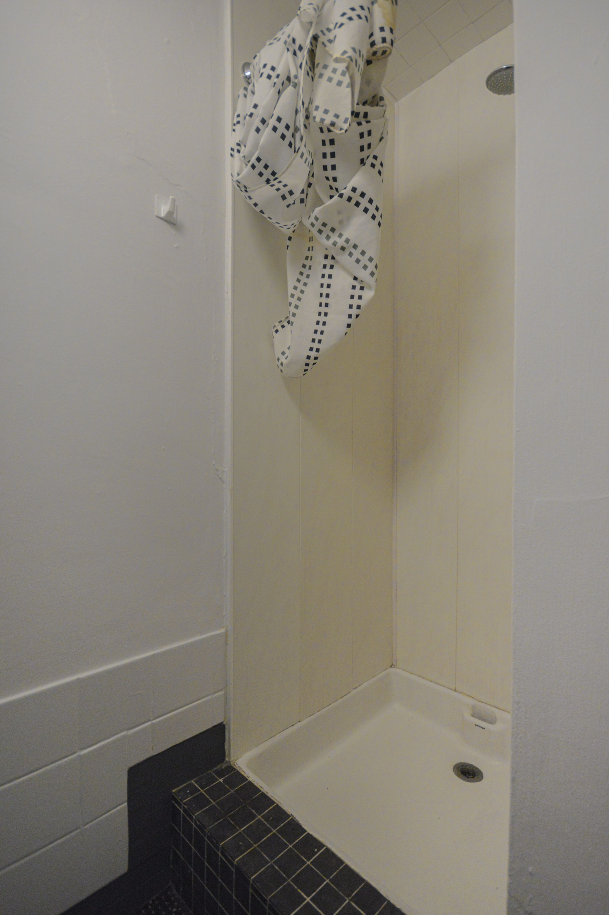 1 bed apartment to rent in Monmouth Walk, Cwmbran 9