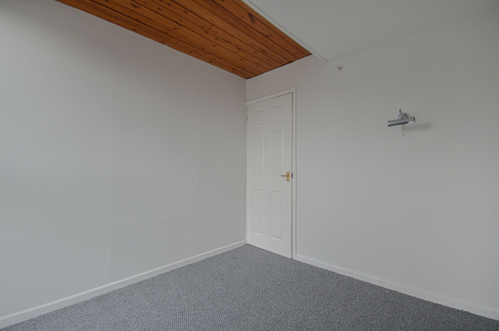 1 bed apartment to rent in Monmouth Walk, Cwmbran 5