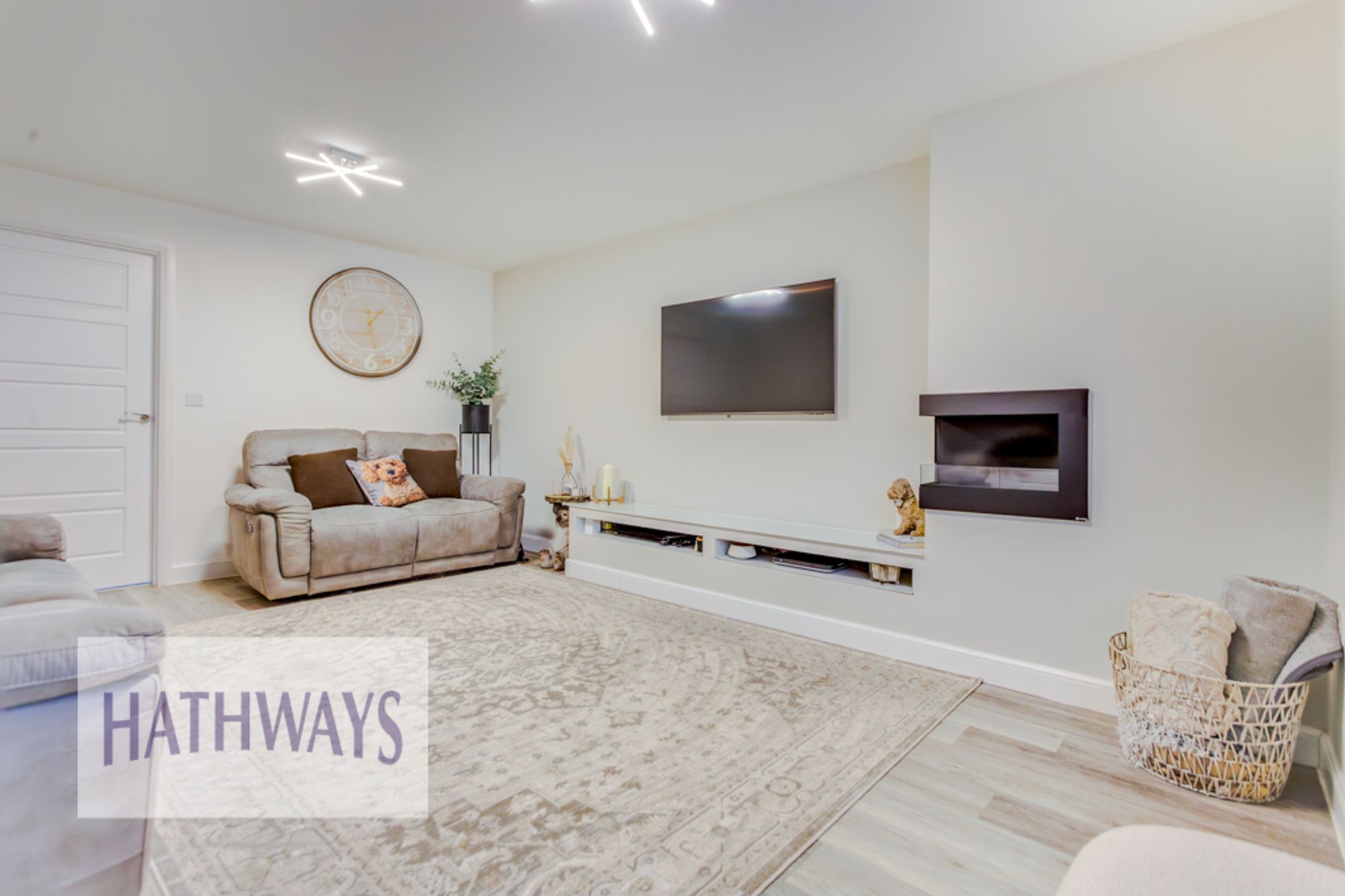 4 bed detached house for sale in Ffordd Bevan, Cwmbran  - Property Image 8