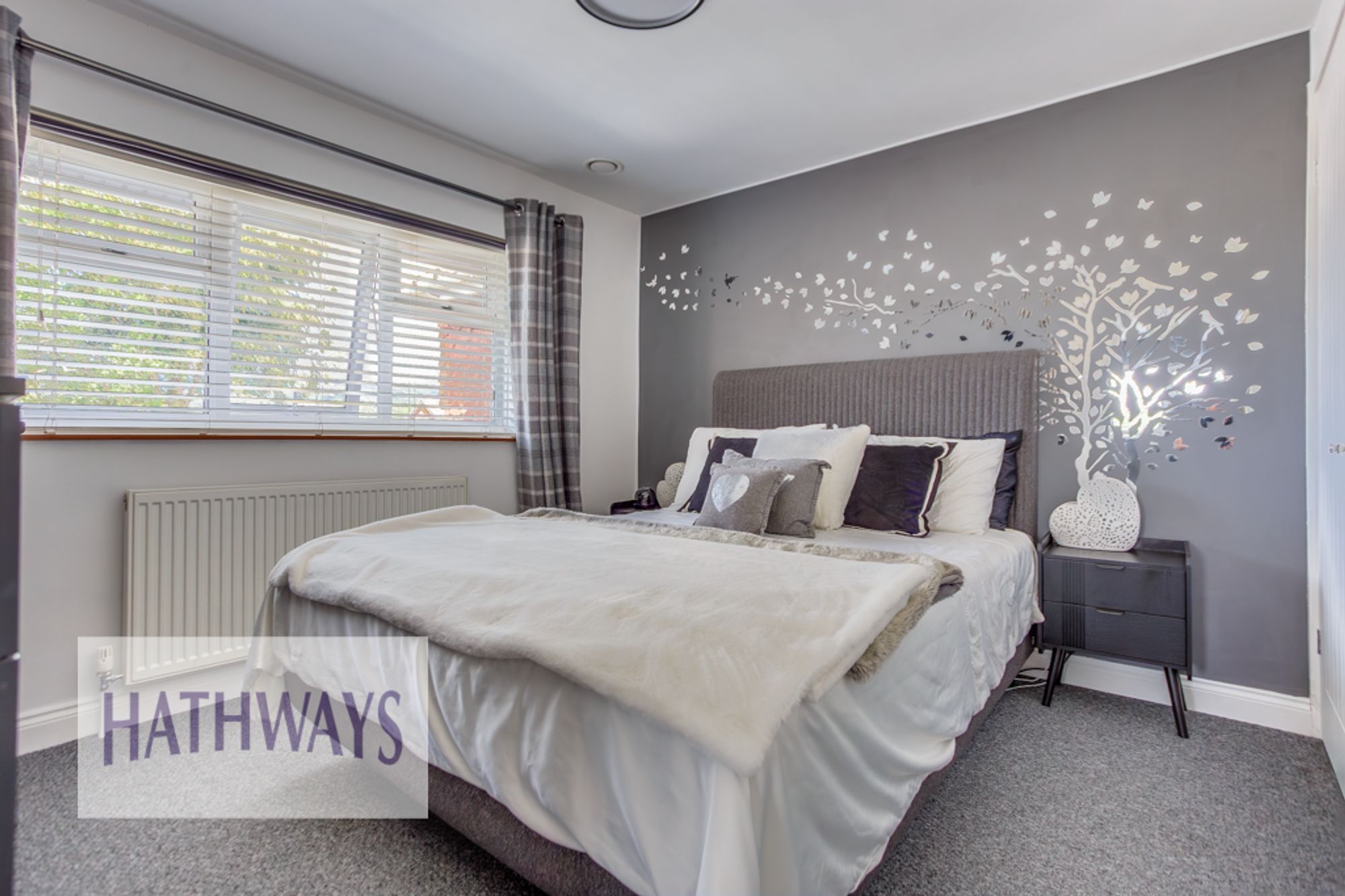 3 bed semi-detached house for sale in Llanyravon Way, Llanyravon, NP44 29