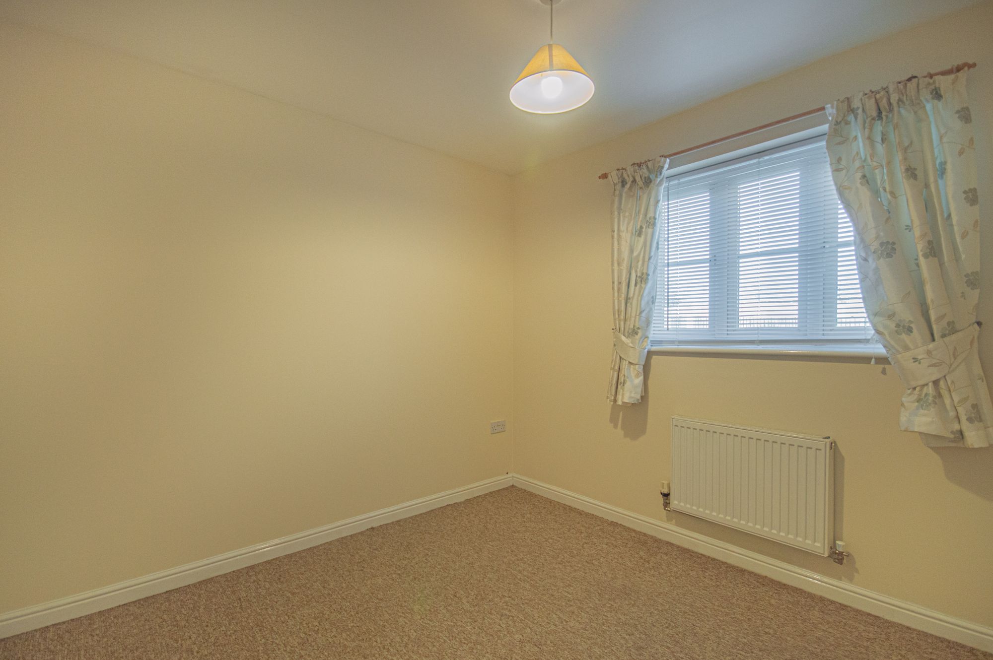 2 bed apartment to rent in Blaen Bran Close, Cwmbran 5