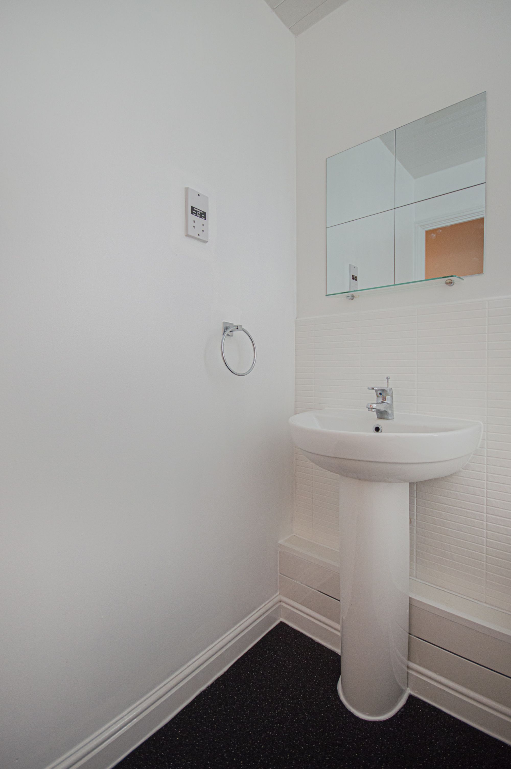 2 bed apartment to rent in Blaen Bran Close, Cwmbran 10