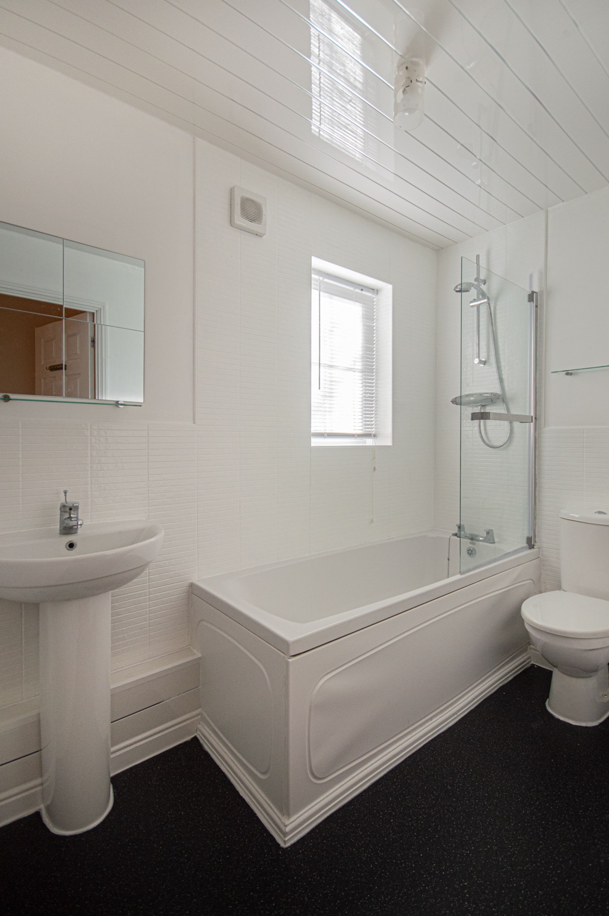 2 bed apartment to rent in Blaen Bran Close, Cwmbran  - Property Image 13