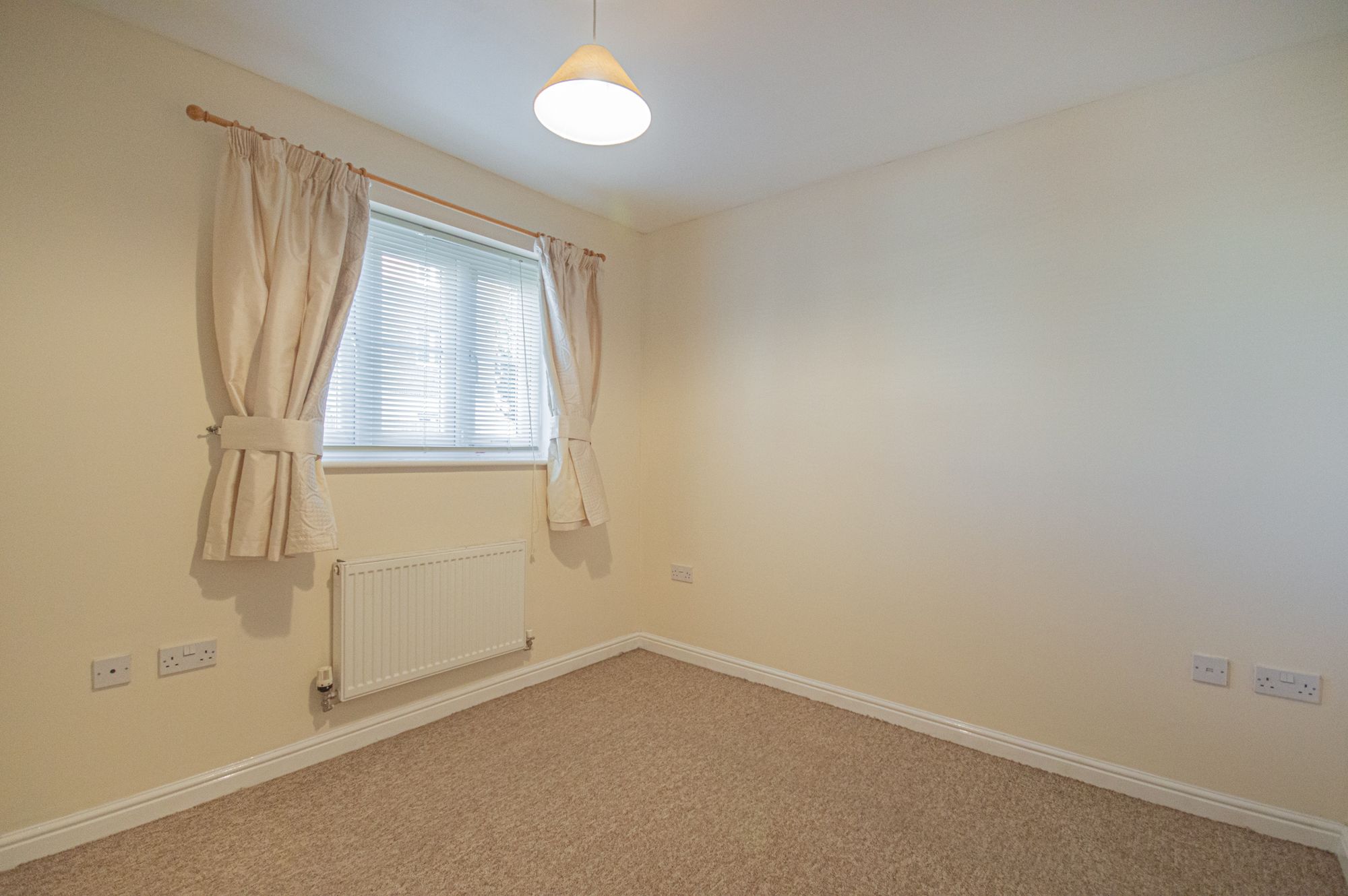 2 bed apartment to rent in Blaen Bran Close, Cwmbran 8