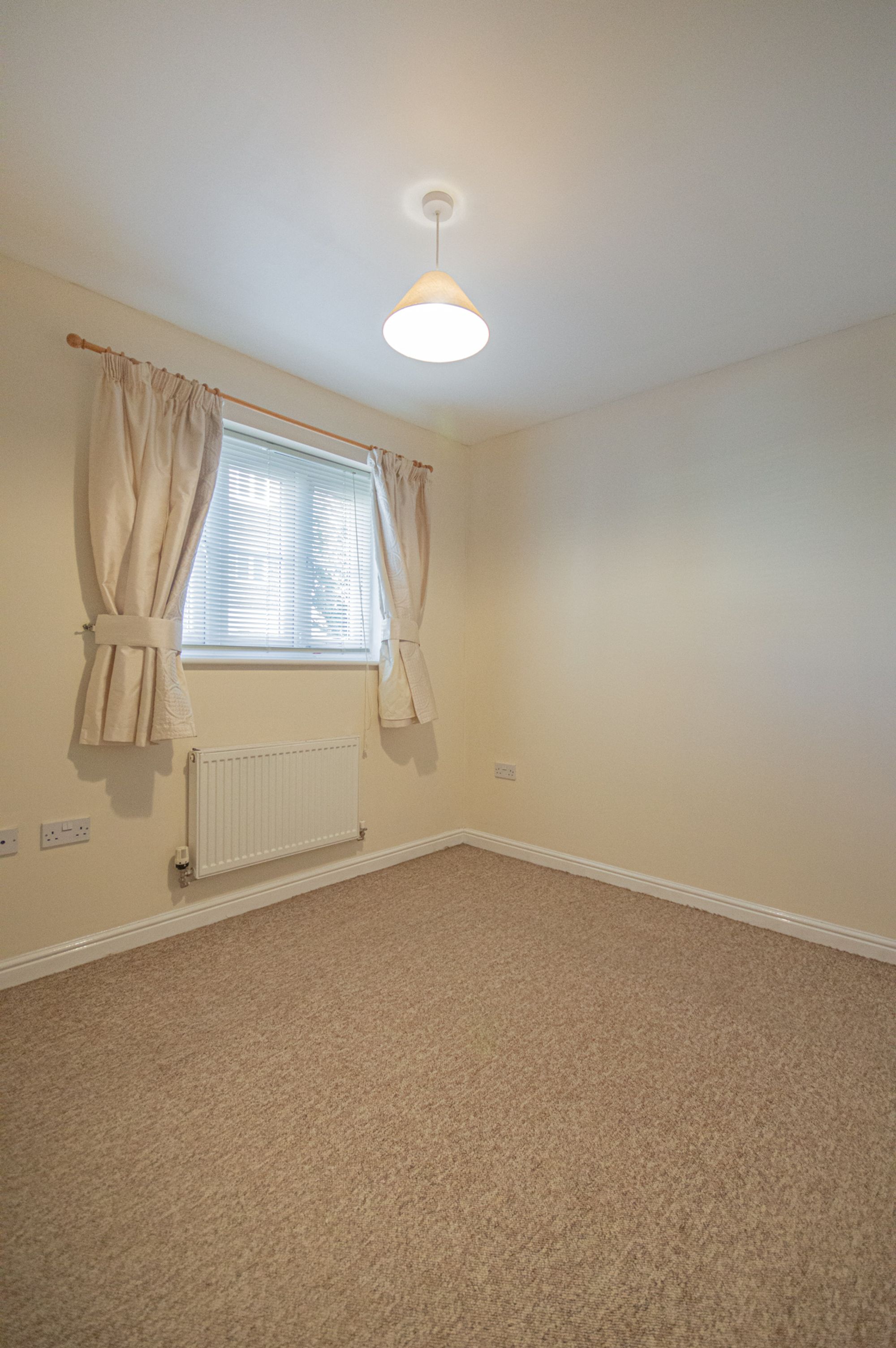 2 bed apartment to rent in Blaen Bran Close, Cwmbran 9