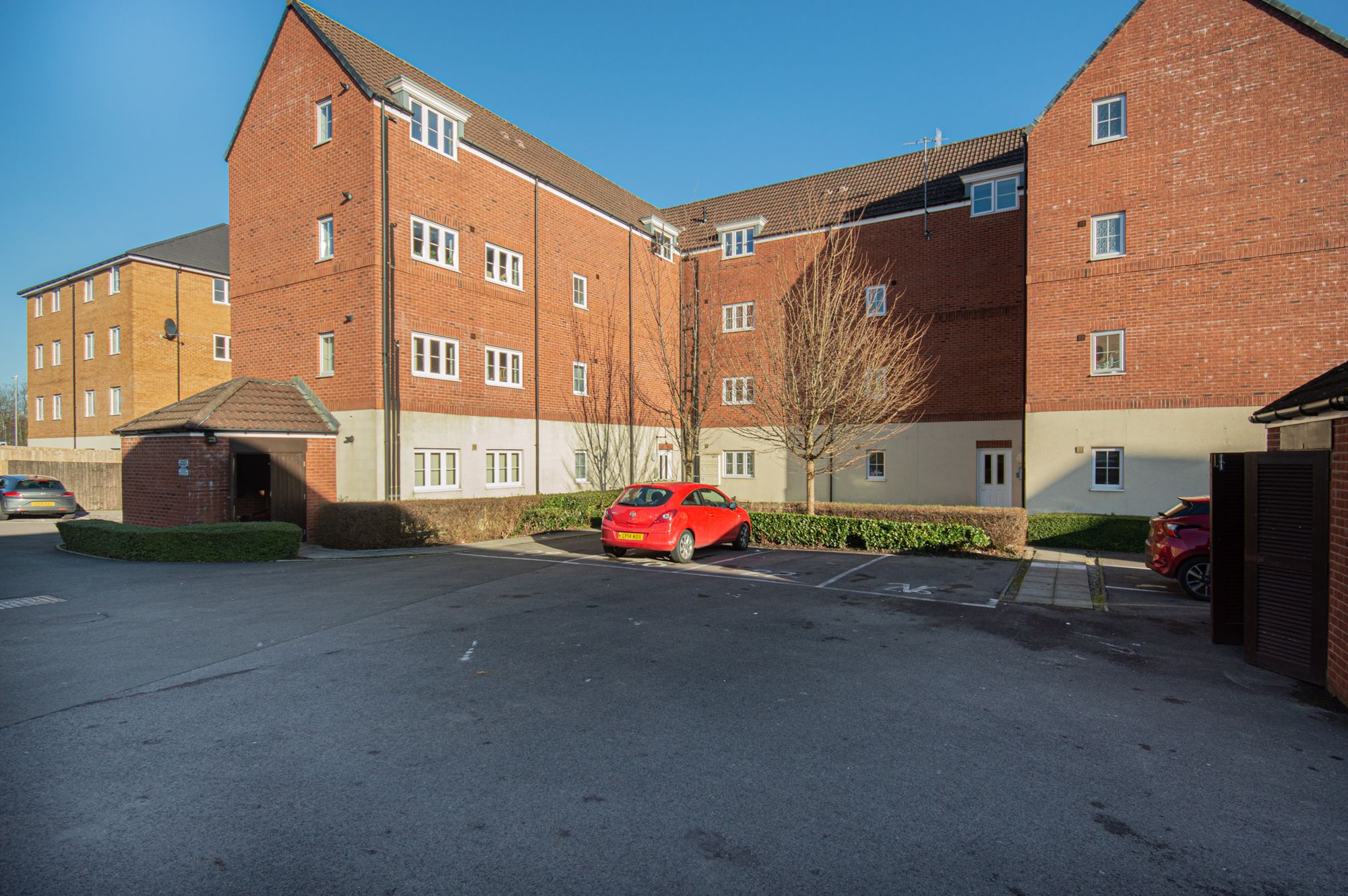 2 bed apartment to rent in Blaen Bran Close, Cwmbran, NP44
