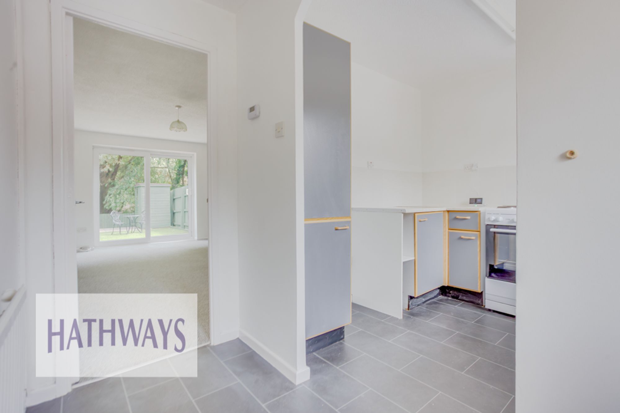 2 bed terraced house for sale in The Brades, Caerleon, NP18  - Property Image 3