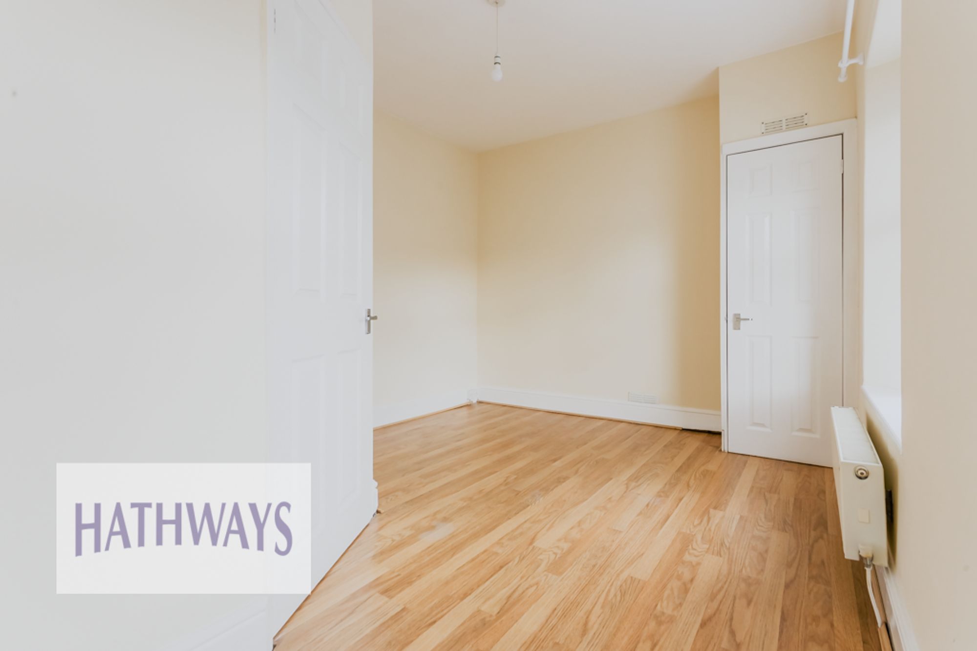 3 bed end of terrace house to rent in Broad Street, Pontypool 23