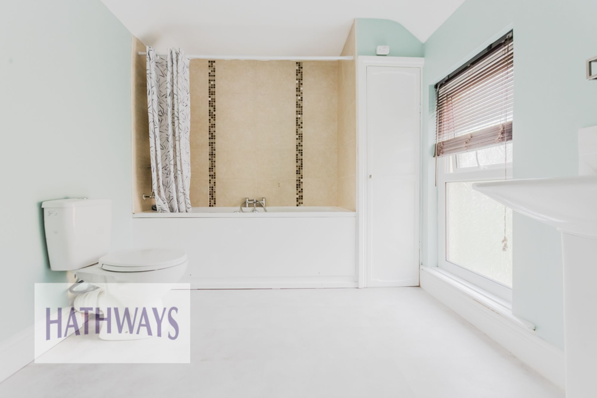 3 bed end of terrace house to rent in Broad Street, Pontypool  - Property Image 28