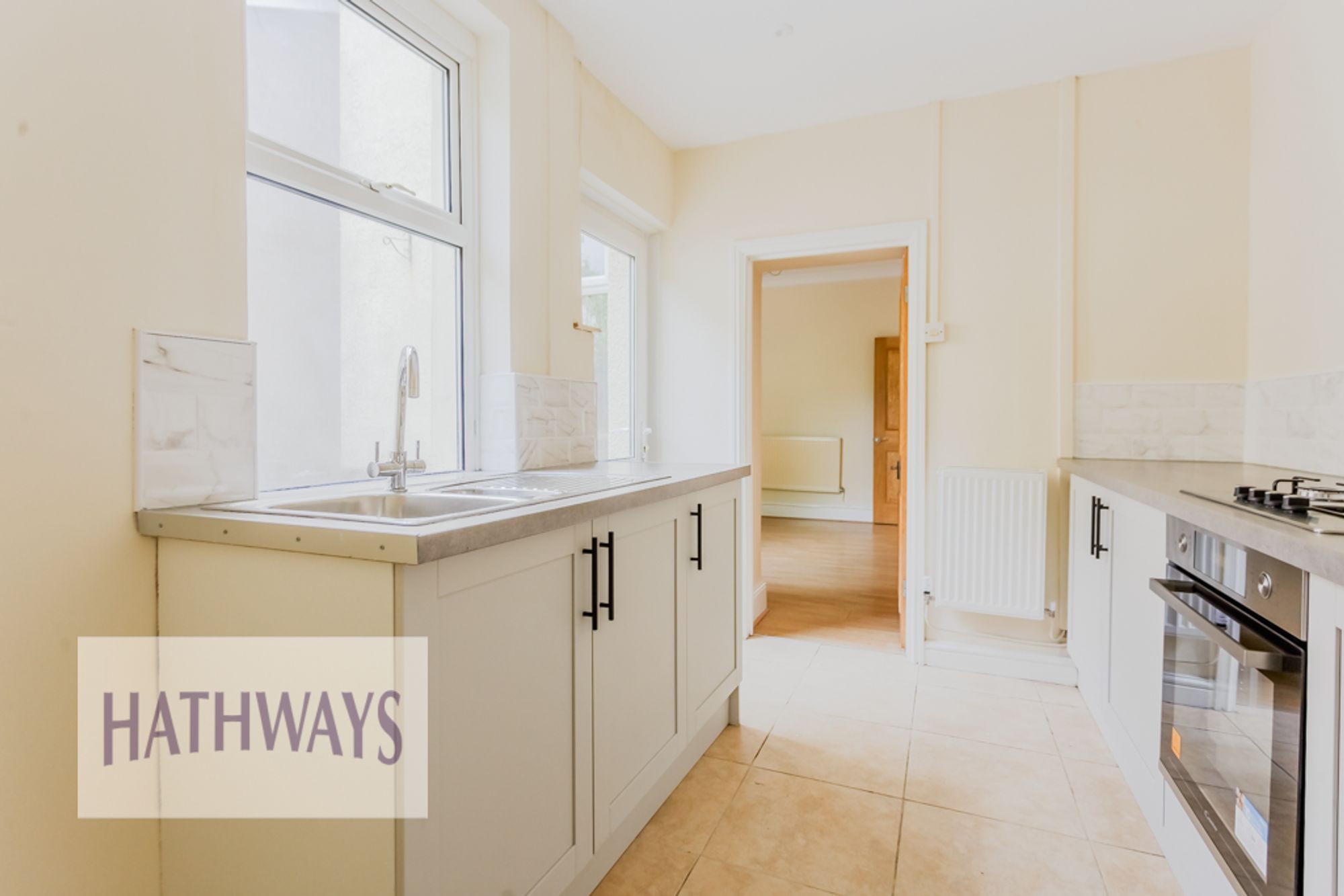 3 bed end of terrace house to rent in Broad Street, Pontypool  - Property Image 5