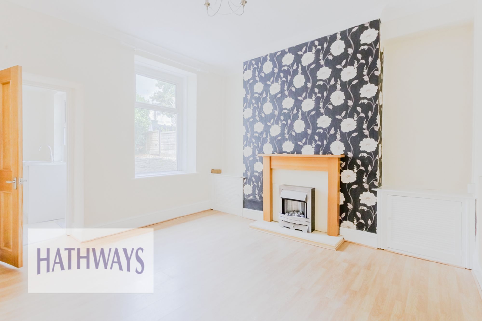 3 bed end of terrace house to rent in Broad Street, Pontypool  - Property Image 14