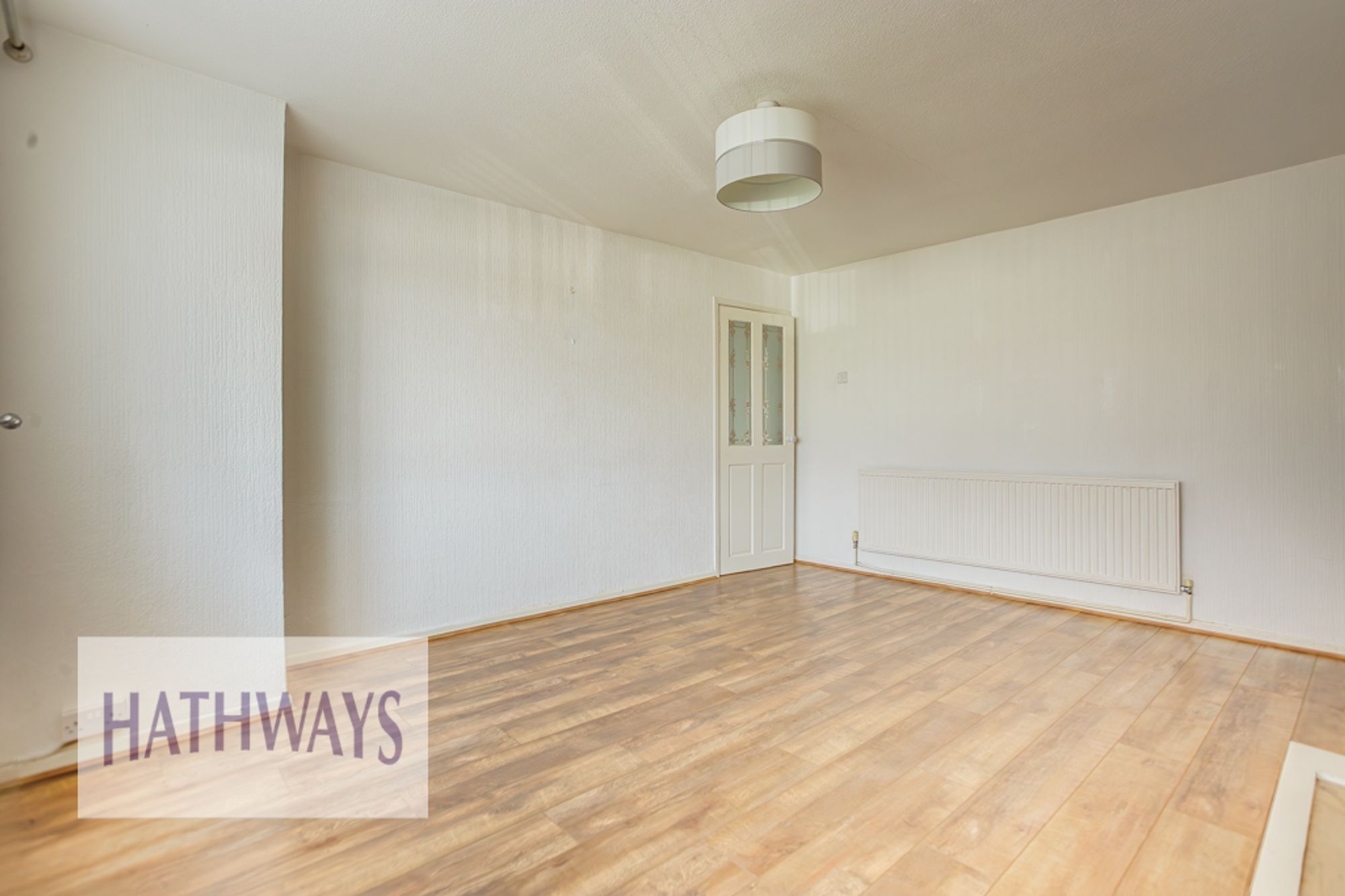 2 bed apartment to rent in Glosters Parade, Pontypool  - Property Image 4