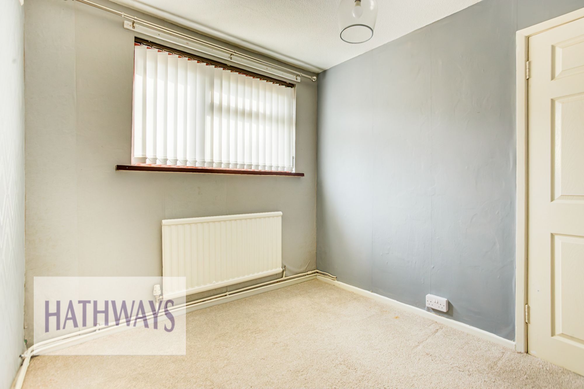 2 bed apartment to rent in Glosters Parade, Pontypool 21