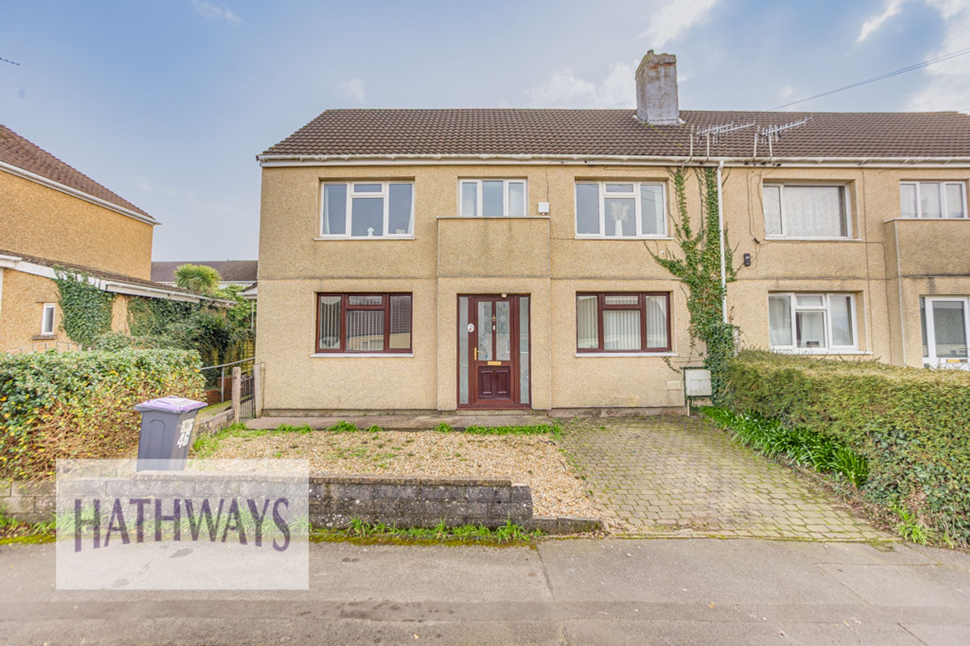 2 bed apartment to rent in Glosters Parade, Pontypool  - Property Image 1