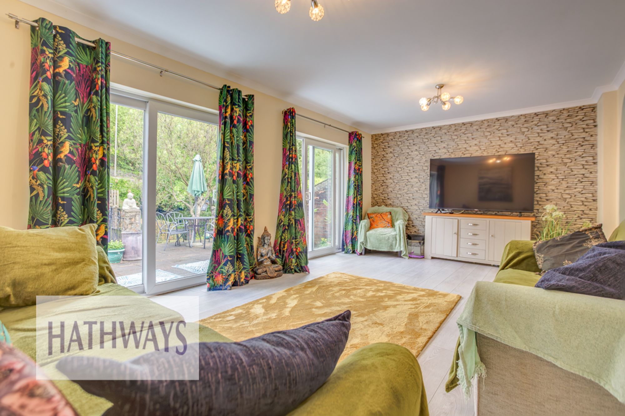 3 bed semi-detached house for sale in Severn View, Cwmbran  - Property Image 3
