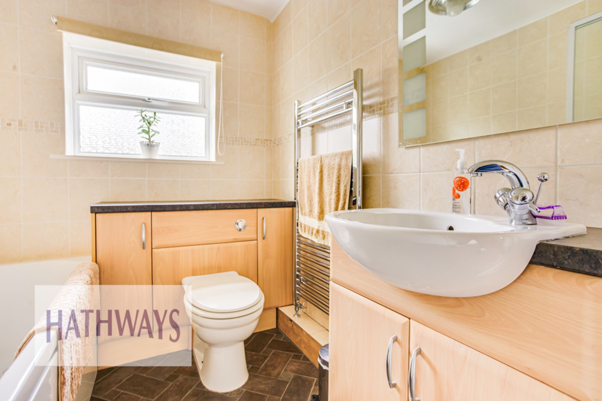 4 bed end of terrace house for sale in Woodland Road, Cwmbran 15