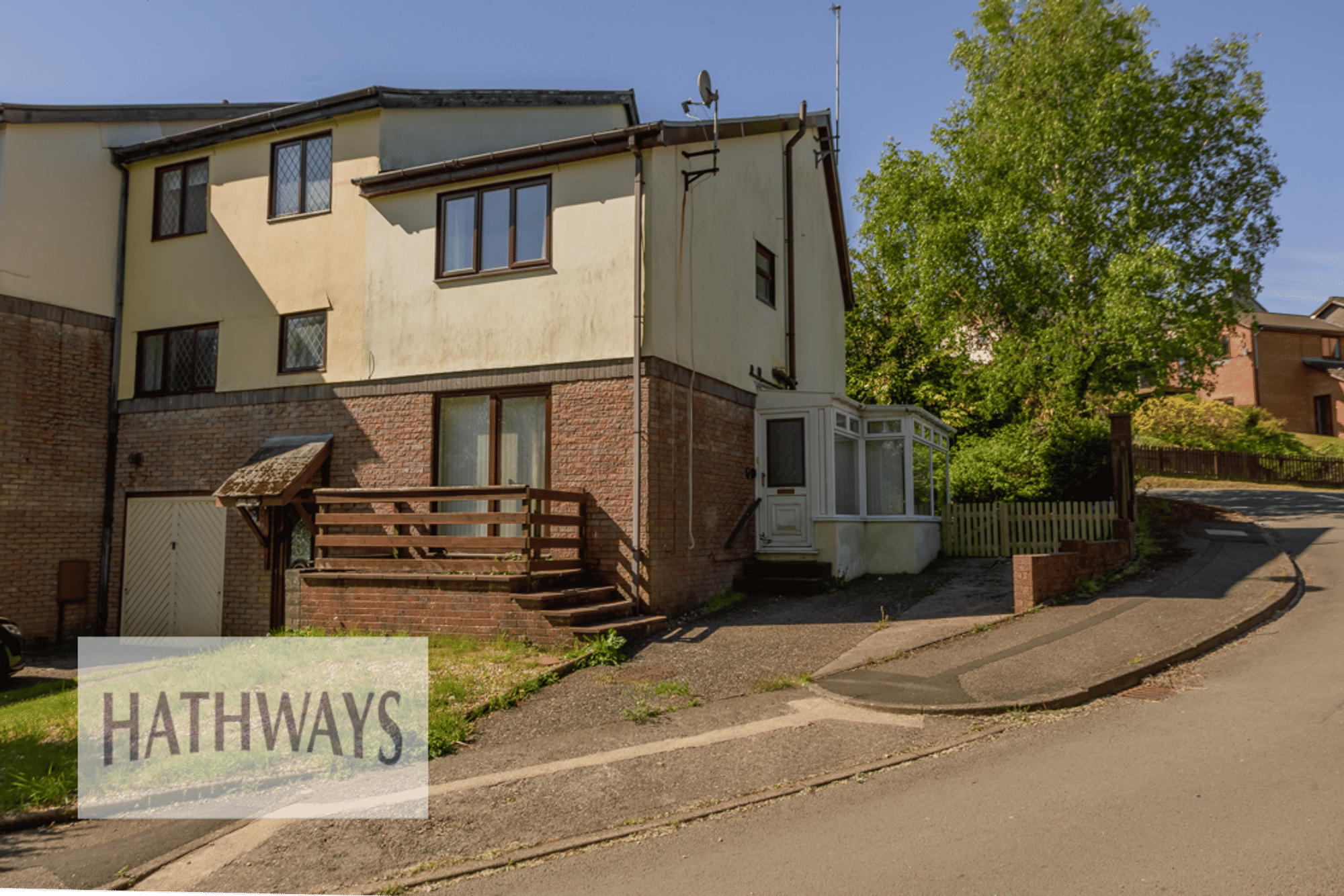 2 bed end of terrace house for sale in Pentwyn Heights, Pontypool, NP4 