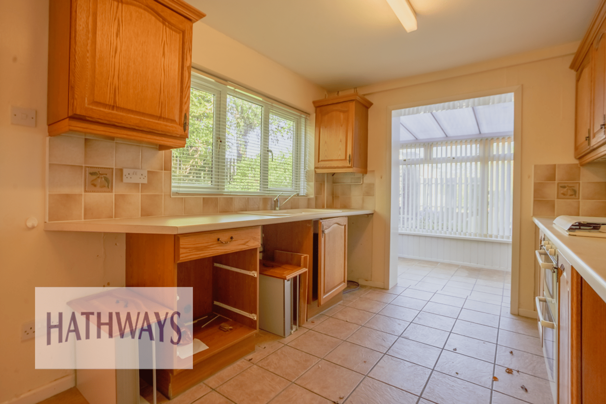 2 bed end of terrace house for sale in Pentwyn Heights, Pontypool 9