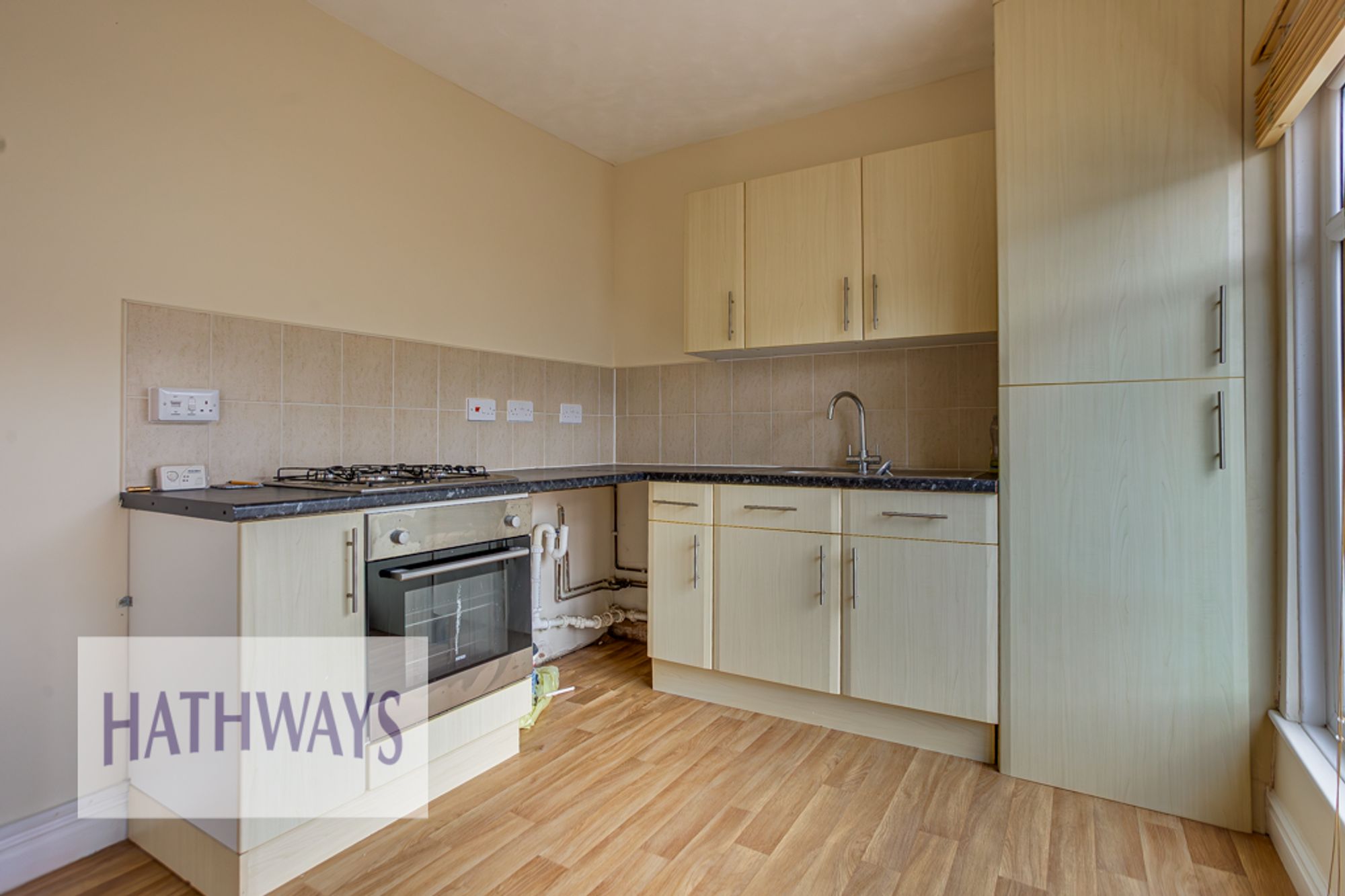 2 bed flat to rent in Two Locks Road, Cwmbran  - Property Image 2