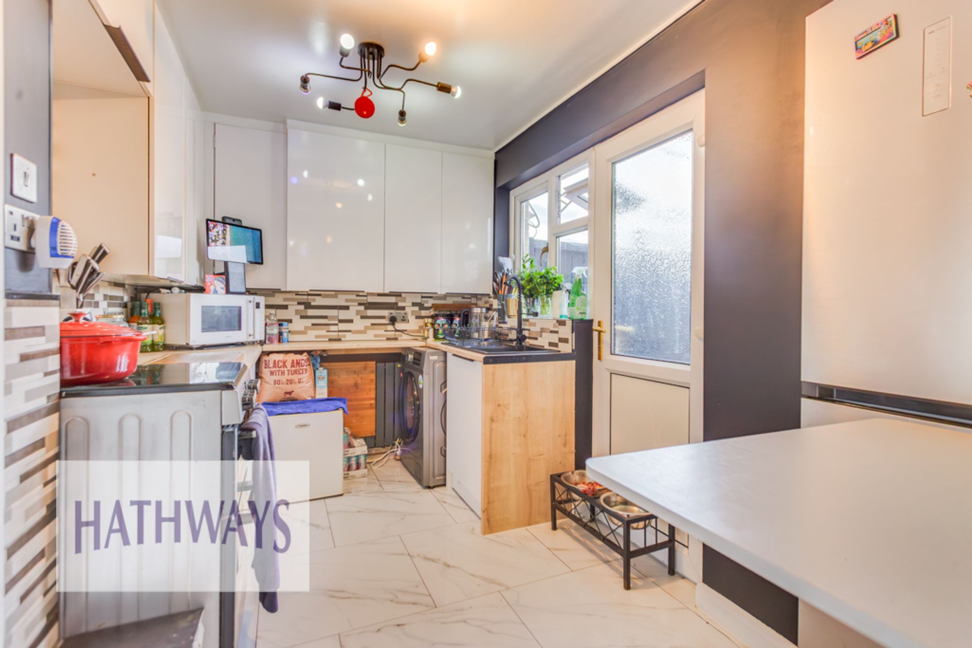 2 bed flat for sale in Liswerry Road, Newport  - Property Image 11