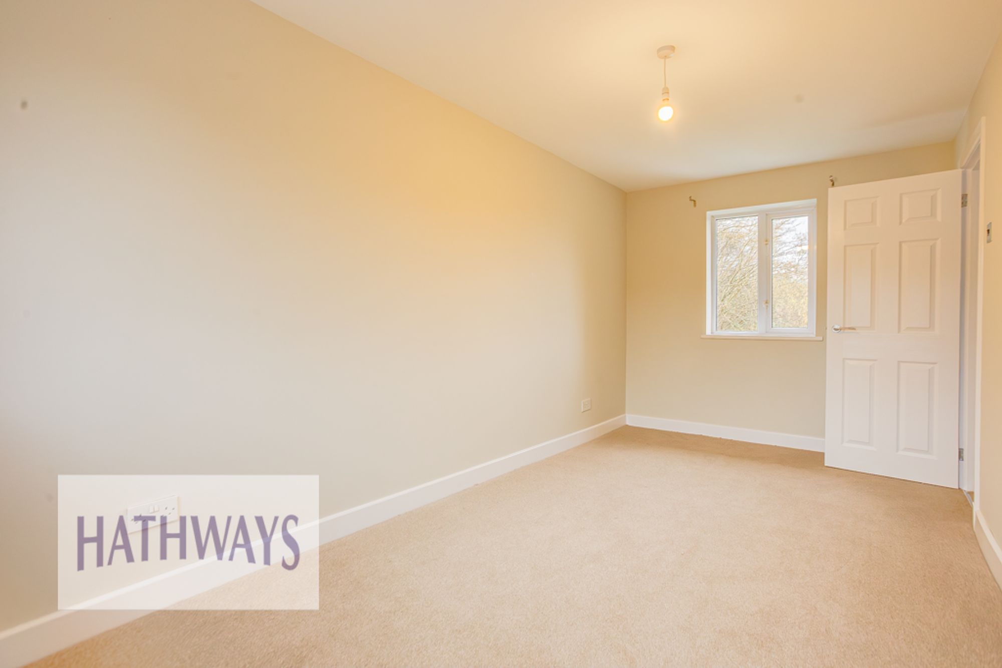 4 bed detached house to rent in The Brades, Newport  - Property Image 27