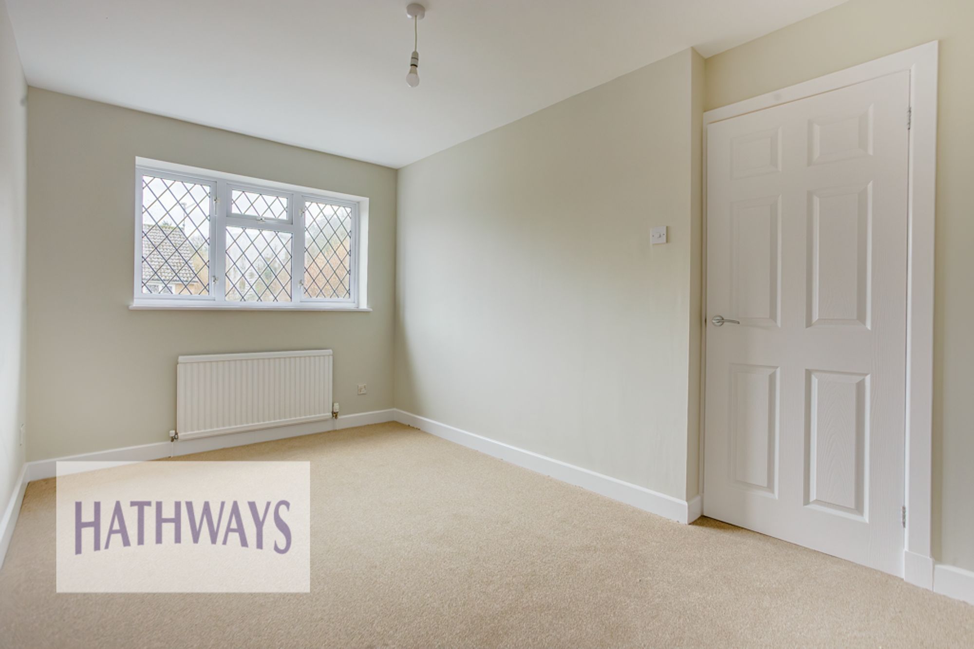 4 bed detached house to rent in The Brades, Newport 29