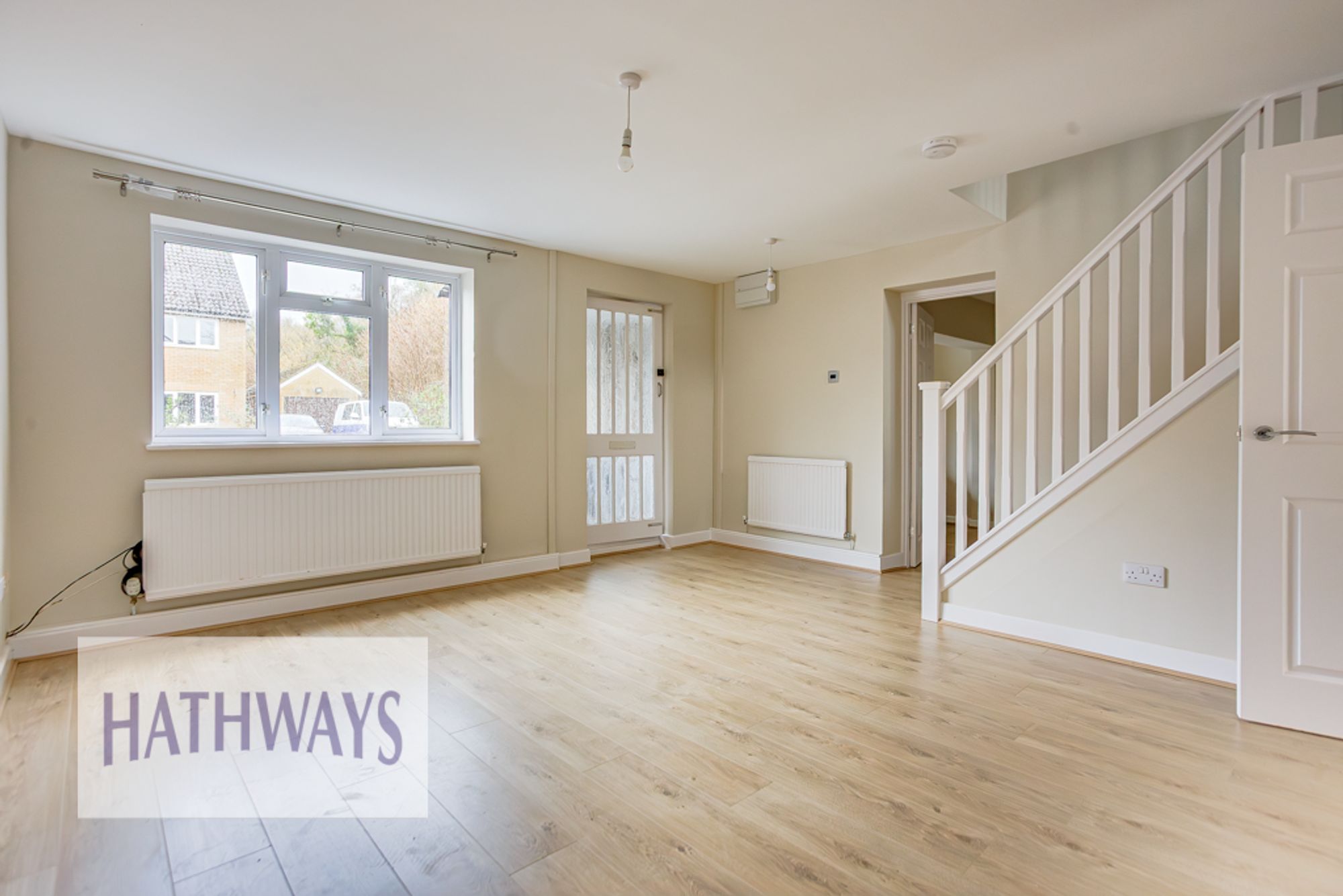 4 bed detached house to rent in The Brades, Newport 3