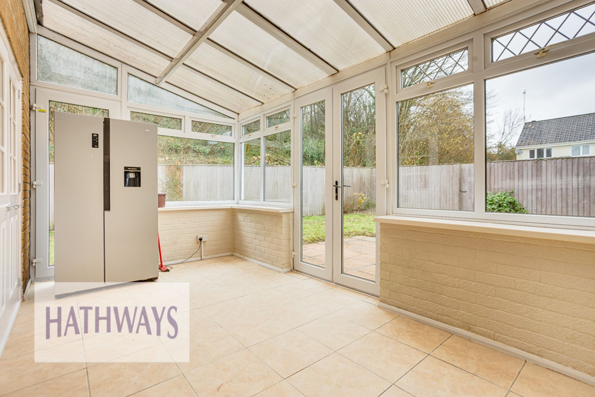 4 bed detached house to rent in The Brades, Newport 18