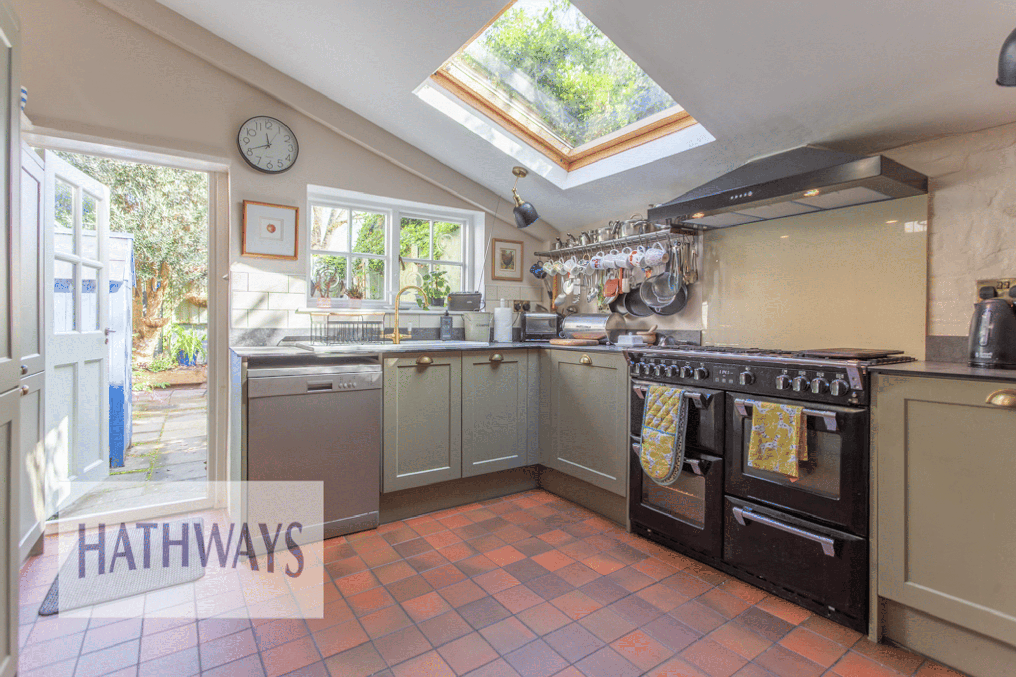 5 bed terraced house for sale in Cross Street, Newport  - Property Image 26