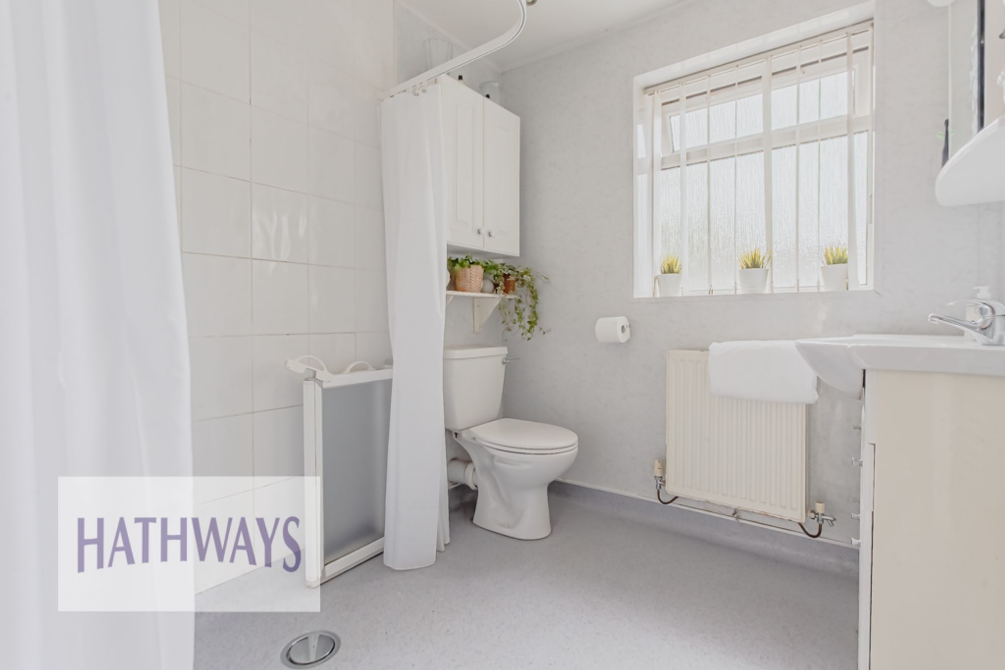 4 bed semi-detached house for sale in Pettingale Road, Cwmbran  - Property Image 12